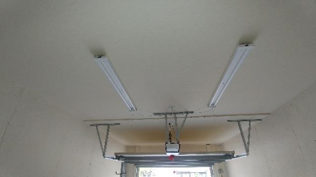 Sunco 6 Pack LED Garage Ceiling Lights Wraparound Fixture 4FT, Linkable Shop Light, 3500 LM, 40W=300W, 5000K Daylight, Hardwired, Surface Mount, Utility Workshop Light ETL customer photo 1