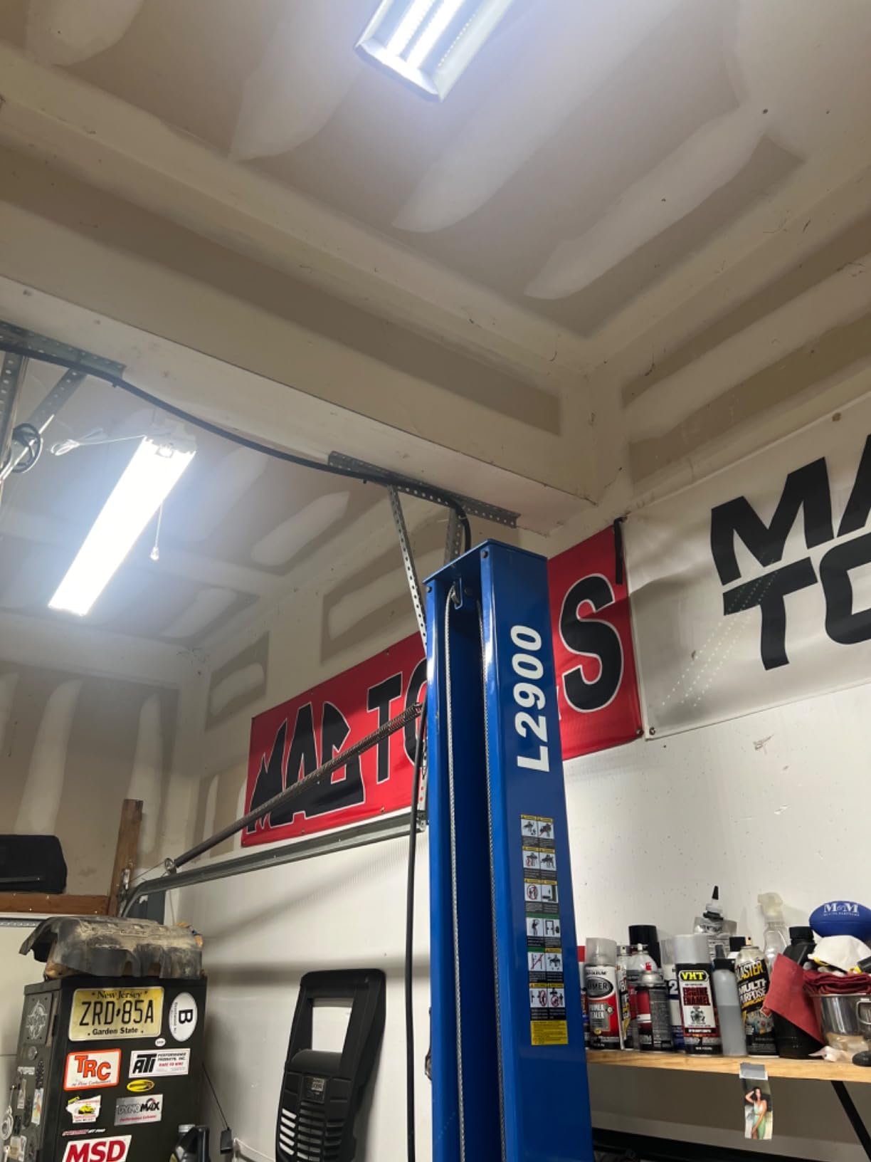 XK L2900 220V Car Lift 9,000 LB 2 Post Lift Car Auto Truck Hoist with 36 Months Parts Replacement customer photo 2