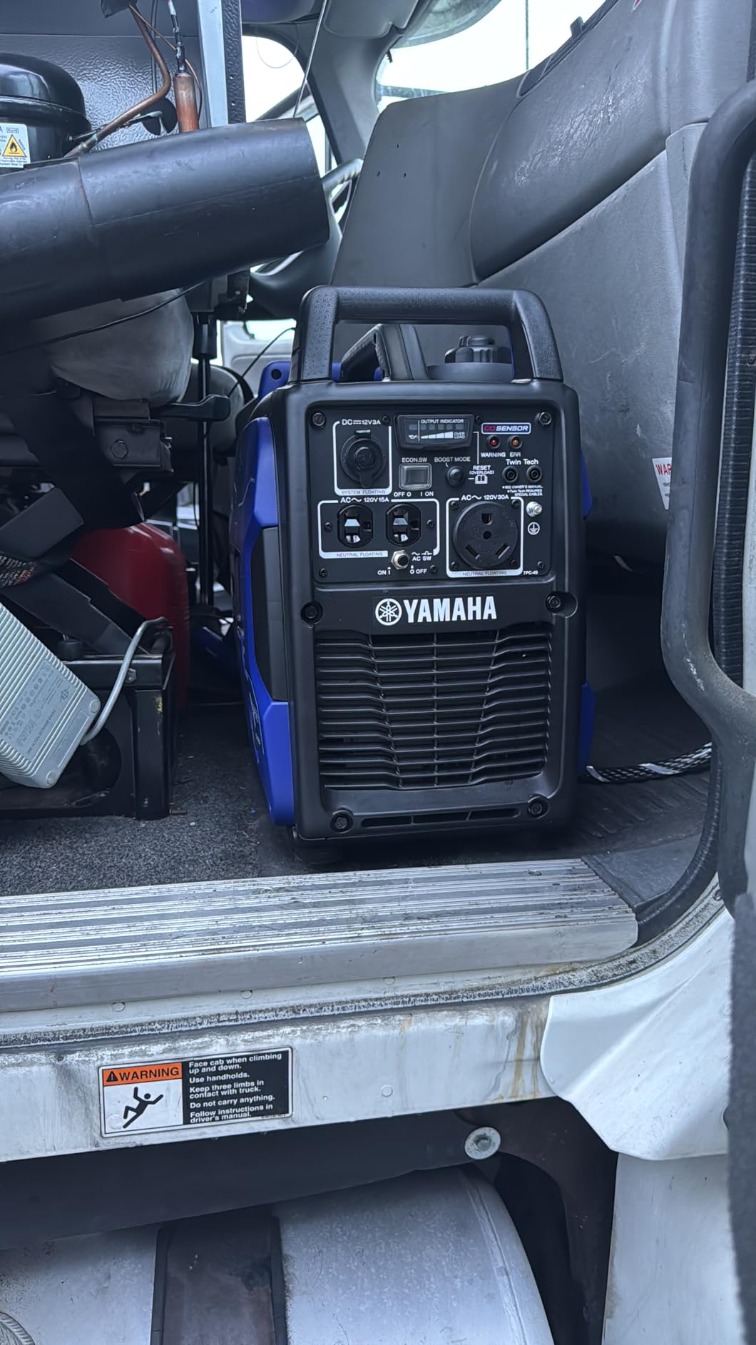 YAMAHA EF2200iS Inverter Generator, 2200 Watts, Blue Customer Review YAMAHA EF2200iS Inverter Generator, 2200 Watts, Blue - Customer Photo 1