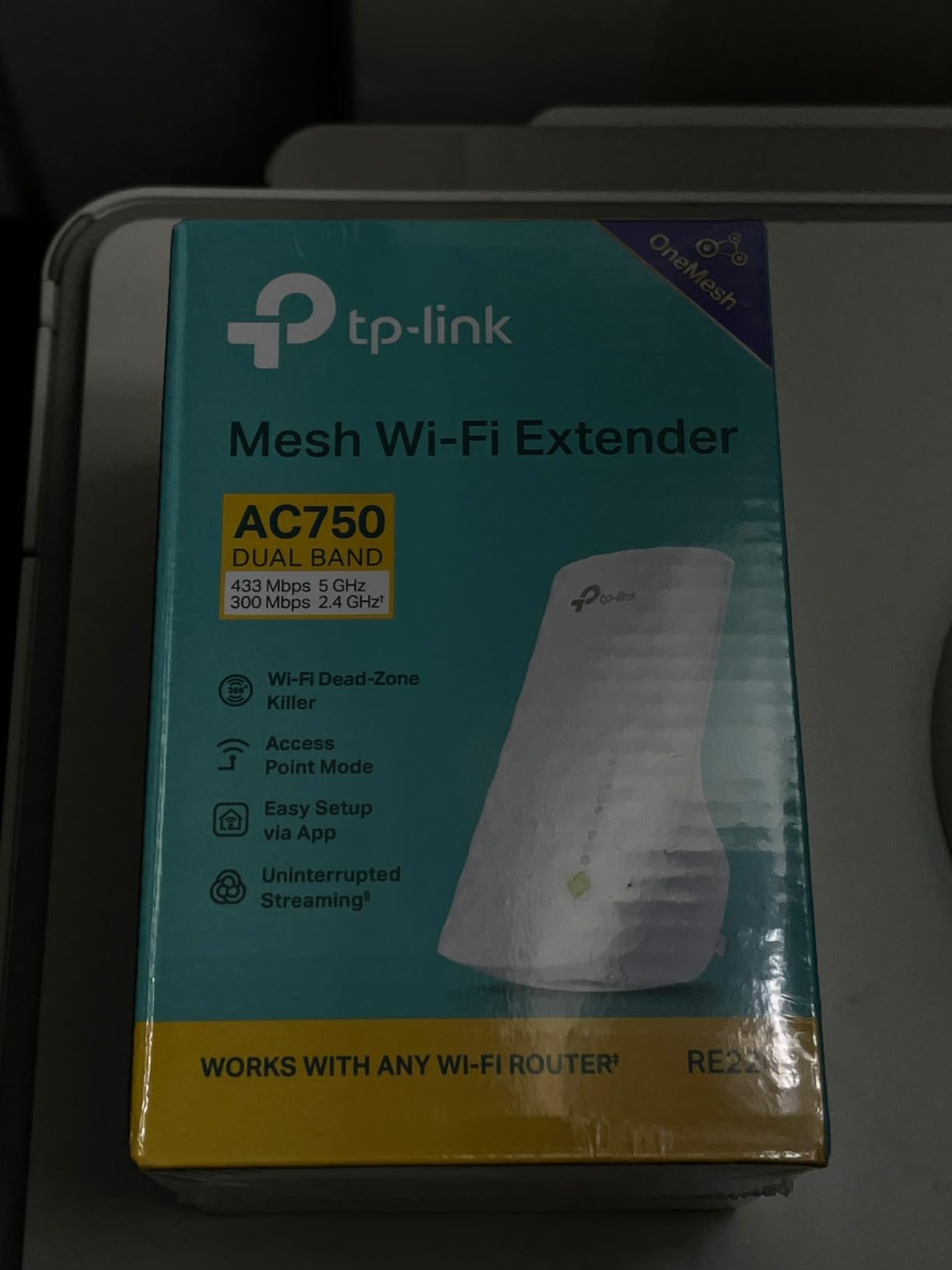 TP-Link WiFi Extender with Ethernet Port, Dual Band 5GHz/2.4GHz, Up to 44% More Bandwidth Than Single Band, Covers Up to 1200 Sq.ft and 30 Devices, Signal Booster Amplifier Supports OneMesh(RE220) Customer Review TP-Link WiFi Extender with Ethernet Port, Dual Band 5GHz/2.4GHz, Up to 44% More Bandwidth Than Single Band, Covers Up to 1200 Sq.ft and 30 Devices, Signal Booster Amplifier Supports OneMesh(RE220) - Customer Photo 2