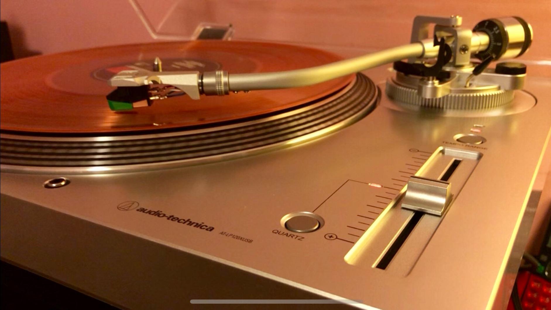 Audio-Technica AT-LP120XUSB-BK Direct-Drive Turntable (Analog & USB), Fully Manual, Hi-Fi, 3 Speed, Convert Vinyl to Digital, Anti-Skate and Variable Pitch Control, Black - Customer Photo 1
