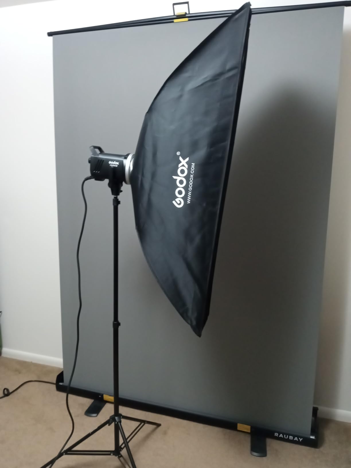 EMART 7 Ft Light Stand for Photography, Portable Photo Video Tripod Stand, 2 Pack Lighting Stand with Carry Case for Speedlight, Flash, Softbox, Strobe Light, Camera, Photographic Portrait - Customer Photo 2