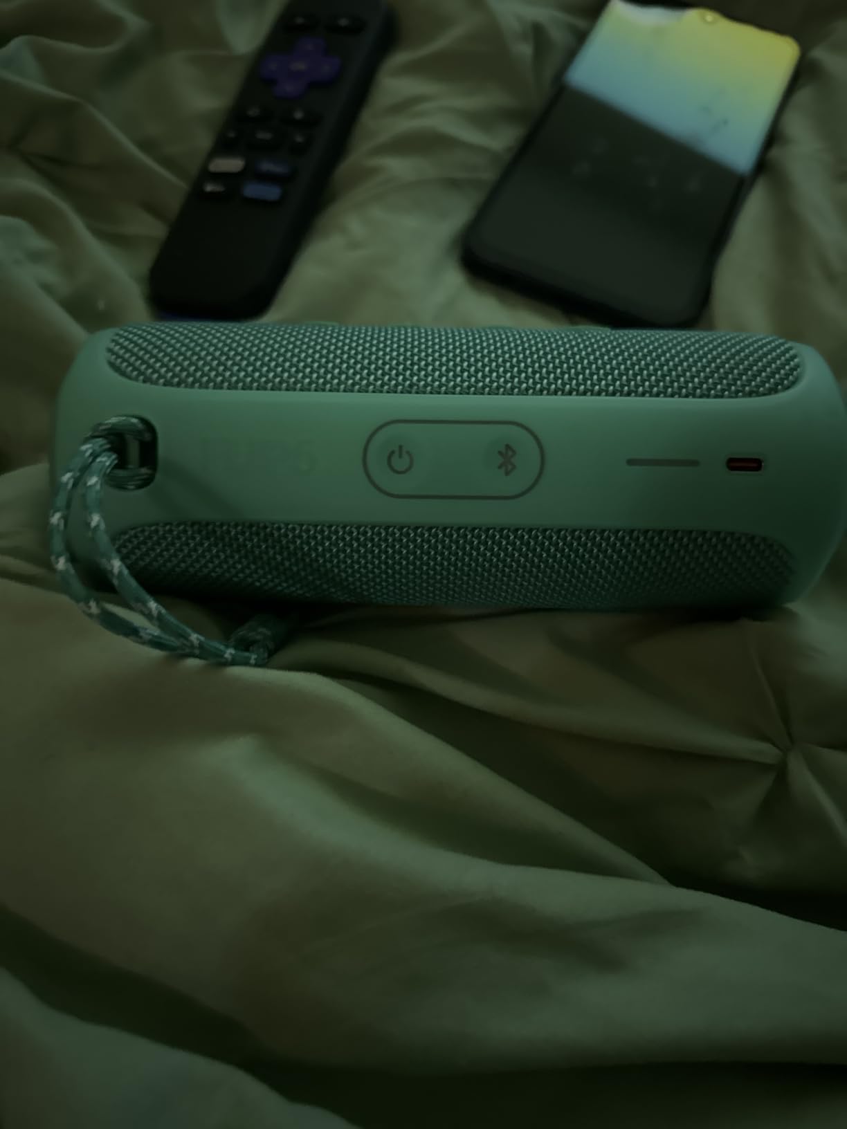 JBL Flip 5 - Waterproof Portable Bluetooth Speaker, Big Sound, 12 Hours Playtime - Customer Photo 5