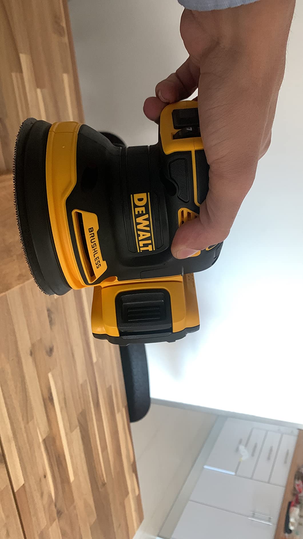DEWALT 20V MAX Orbital Sander Cordless, 5-Inch Sander Tool, 2.Ah, 8,000-12,000 OPM, Variable Speed Dial, Storage Bag, Battery and Charger Included (DCW210D1) Customer Review DEWALT 20V MAX Orbital Sander Cordless, 5-Inch Sander Tool, 2.Ah, 8,000-12,000 OPM, Variable Speed Dial, Storage Bag, Battery and Charger Included (DCW210D1) - Customer Photo 2