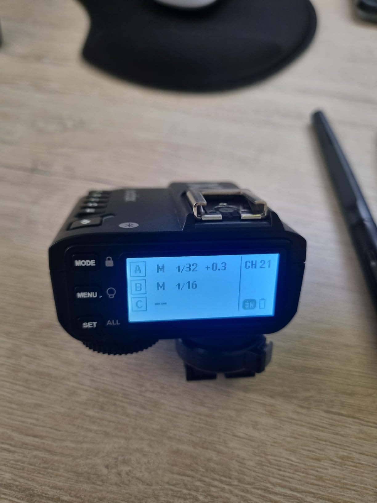 GODOX X2T-C TTL Wireless Flash Trigger for Canon, Bluetooth Connection, 1/8000s HSS,5 Separate Group Buttons, Relocated Control-Wheel, New Hotshoe Locking, New AF Assist Light Customer Review GODOX X2T-C TTL Wireless Flash Trigger for Canon, Bluetooth Connection, 1/8000s HSS,5 Separate Group Buttons, Relocated Control-Wheel, New Hotshoe Locking, New AF Assist Light - Customer Photo 3