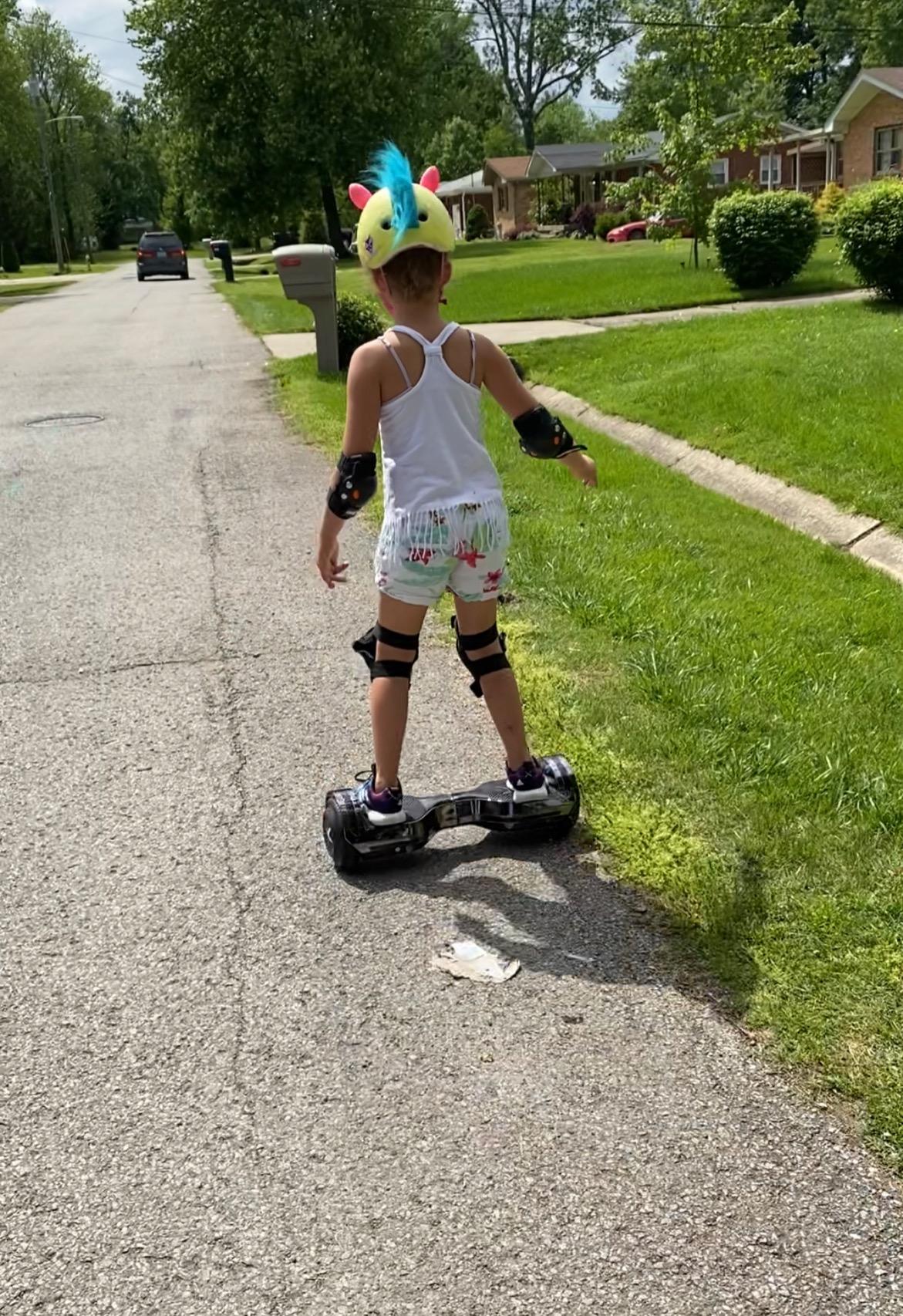 Hover-1 Chrome Electric Self Balancing Scooter with 6MPH Top Speed, 6 Mile Range, 4.5HR Full-Charge, Built-In Bluetooth Speaker, Rider Modes: Beginner to Expert - Customer Photo 1