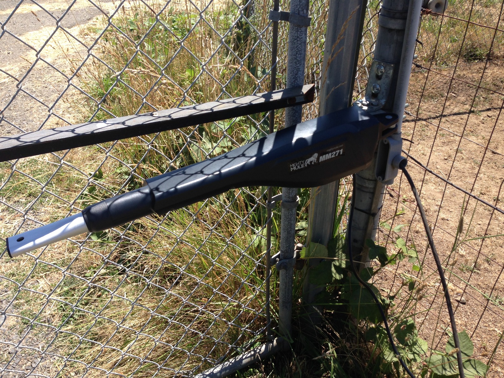 Mighty Mule MM271 Automatic Gate Opener, Solar Ready, Comes with Gate Opener Remote and More-Up to 12ft Long or 300lb, Black, 1 Gate Opener Kit Customer Review Mighty Mule MM271 Automatic Gate Opener, Solar Ready, Comes with Gate Opener Remote and More-Up to 12ft Long or 300lb, Black, 1 Gate Opener Kit - Customer Photo 1