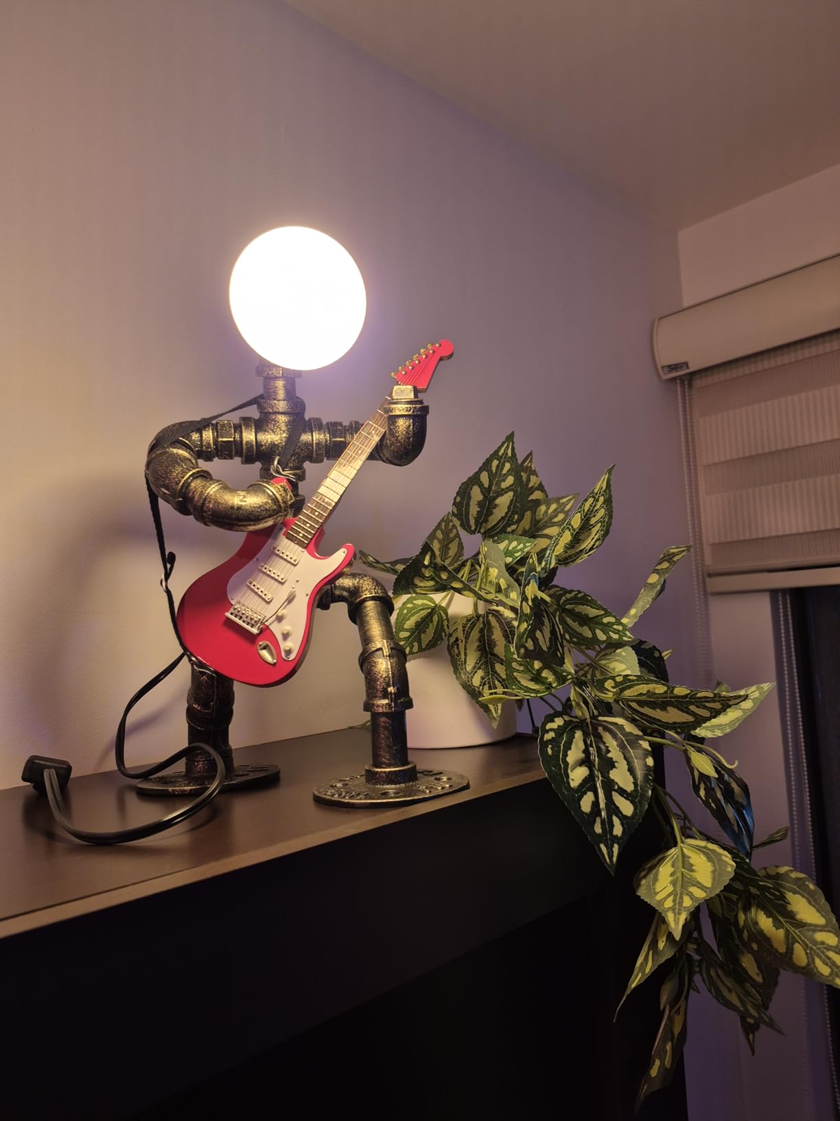 Philips Hue White and Color Ambiance Base Lumen (60W) Smart Button Starter Kit, 16 Millions Colors, Works with Amazon Alexa, Google Assistant, Apple HomeKit 60 Watt (OLD VERSION) - Customer Photo 2