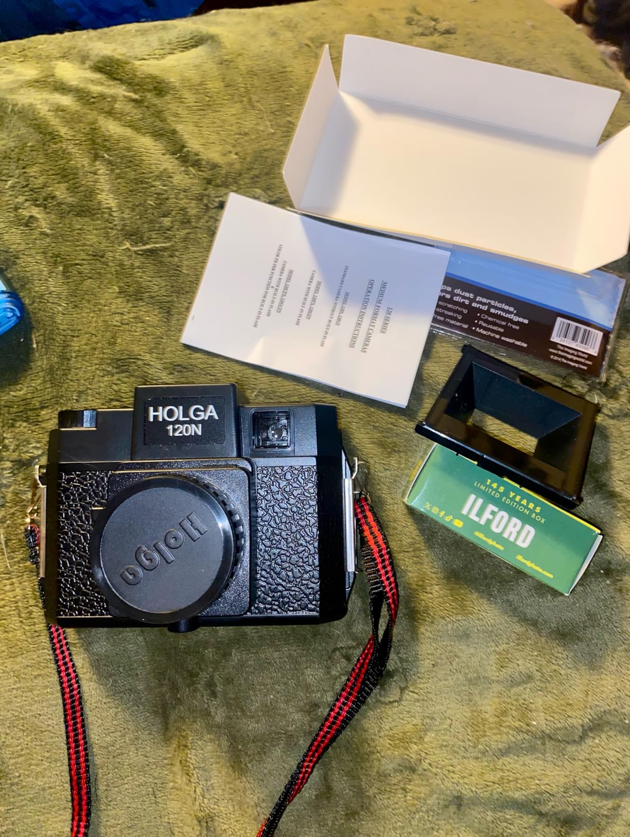 Holga 120N Medium Format Film Camera (Black) with Ilford HP5 120 Film Bundle and Microfiber Cloth Customer Review Holga 120N Medium Format Film Camera (Black) with Ilford HP5 120 Film Bundle and Microfiber Cloth - Customer Photo 1