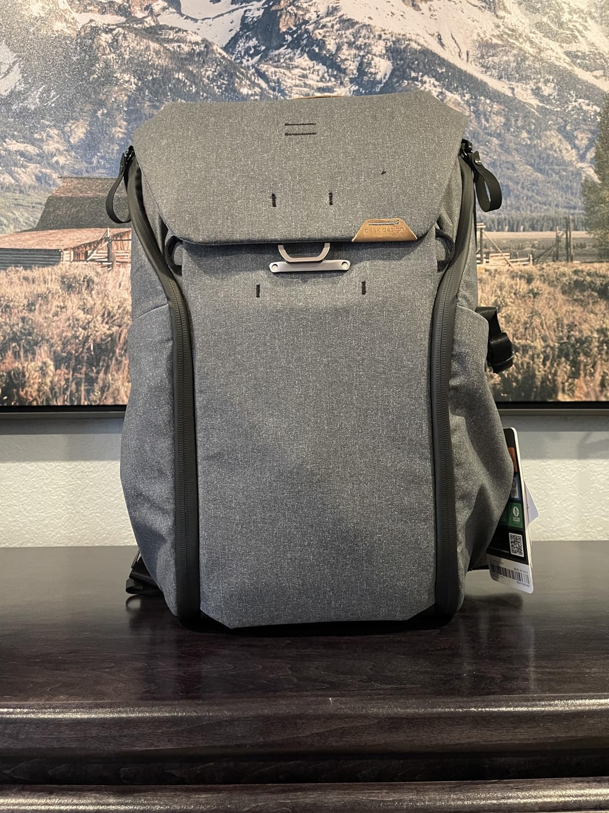 Peak Design Everyday Backpack 30L, Charcoal, MagLatch Top, Dual Side Access, FlexFold Dividers, Fits 15 Peak Design Everyday Backpack 30L, Charcoal, MagLatch Top, Dual Side Access, FlexFold Dividers, Fits 15