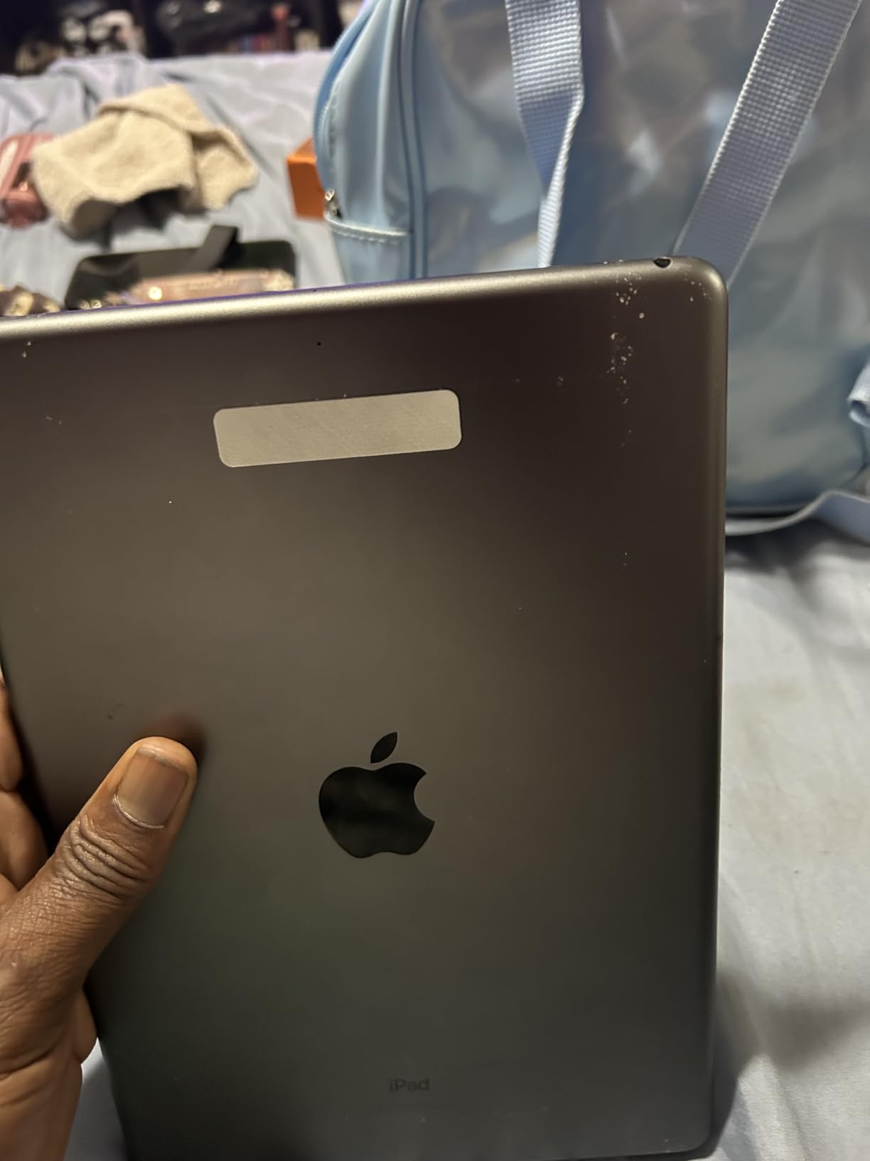 Apple iPad (Renewed), 10.2-Inch, Wi-Fi, 32GB, Space Gray - Customer Photo 1