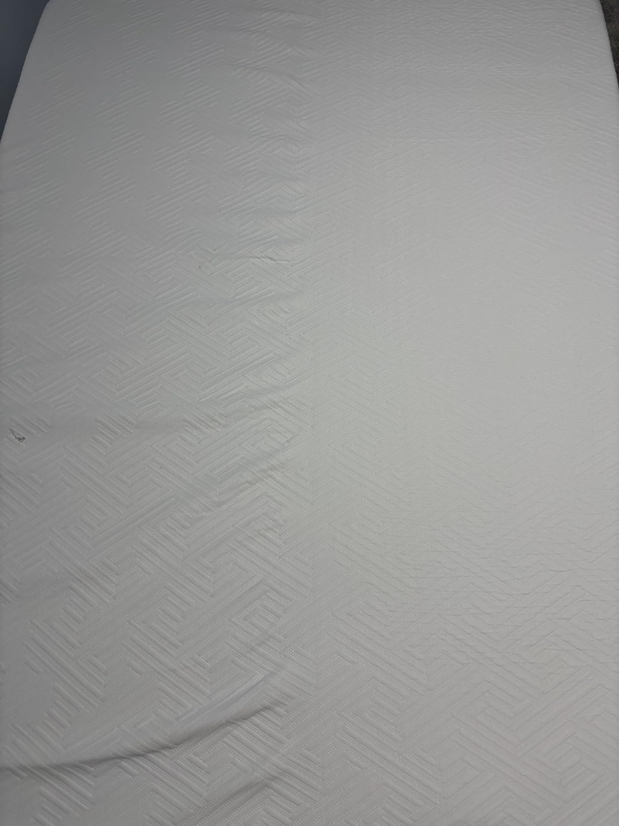 Novilla King Size Mattress, 12 Inch Gel Memory Foam King Mattress for Cool Night & Pressure Relief, Medium Plush Feel with Motion Isolating, Bliss Customer Review Novilla King Size Mattress, 12 Inch Gel Memory Foam King Mattress for Cool Night & Pressure Relief, Medium Plush Feel with Motion Isolating, Bliss - Customer Photo 2