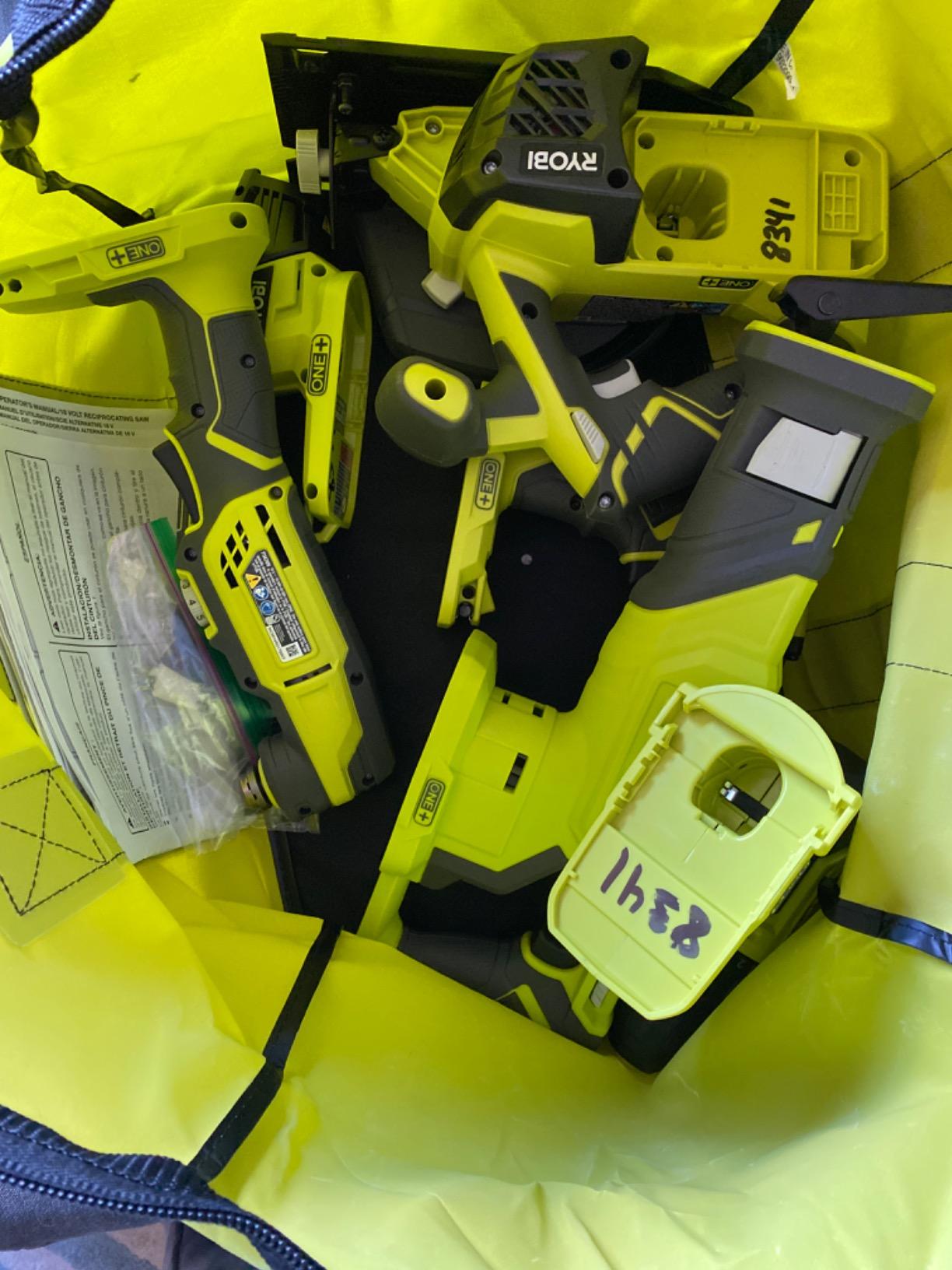 RYOBI P1819 18V One+ Lithium Ion Combo Kit (6 Tools: Drill/Driver, Impact Driver, Reciprocating Saw, Circular Saw, Multi-Tool, LED Worklight, 4.0 Ah & 1.5 Ah Battery, Charger, Bag) - Customer Photo 2