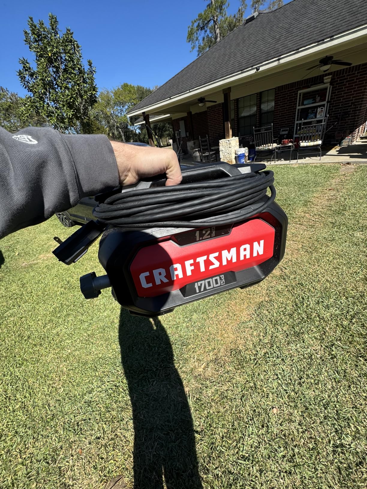 CRAFTSMAN Electric Pressure Washer, Cold Water, Lightweight Corded Power Washer for Cars, Driveways, Patio and Garage, Powerful 1700-PSI, 1.2-GPM, Compact, Easy to Use (CMEPW1700) - Customer Photo 2