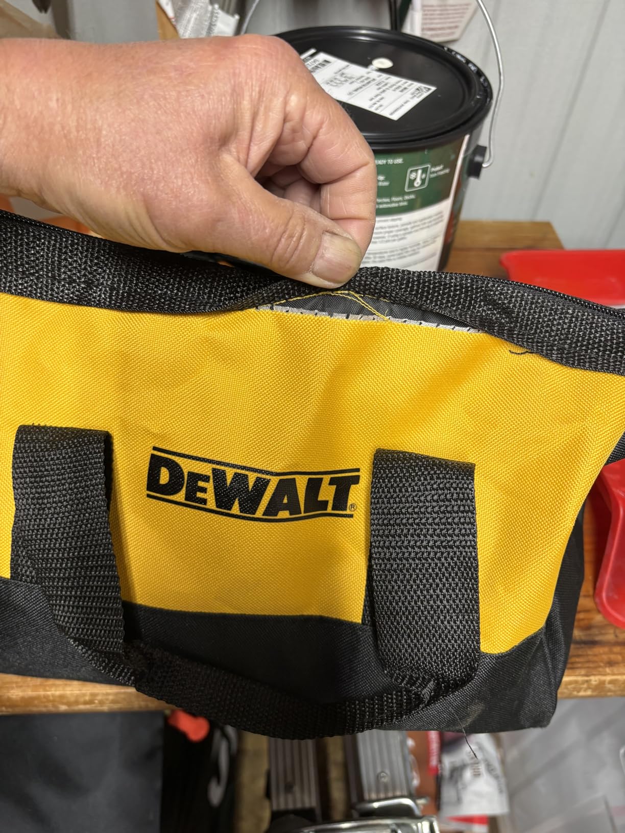 DEWALT 20V MAX XR Oscillating Tool KIT with Blades, 3 Speed Cordless Brushless Multitool, Up to 20,000 OPM, LED Light, Battery and Charger Included (DCS356C1) customer photo 1