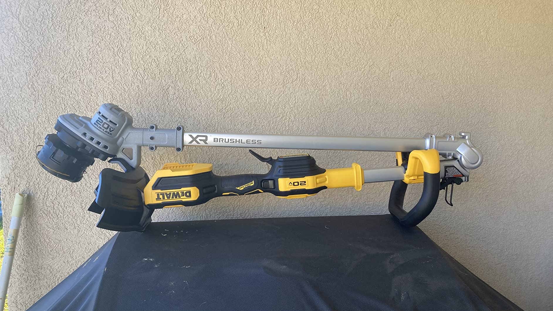 DEWALT 20V MAX* String Trimmer Kit, 5-Ah (DCST922P1) Customer Review DEWALT 20V MAX* String Trimmer Kit, 5-Ah (DCST922P1) - Customer Photo 2