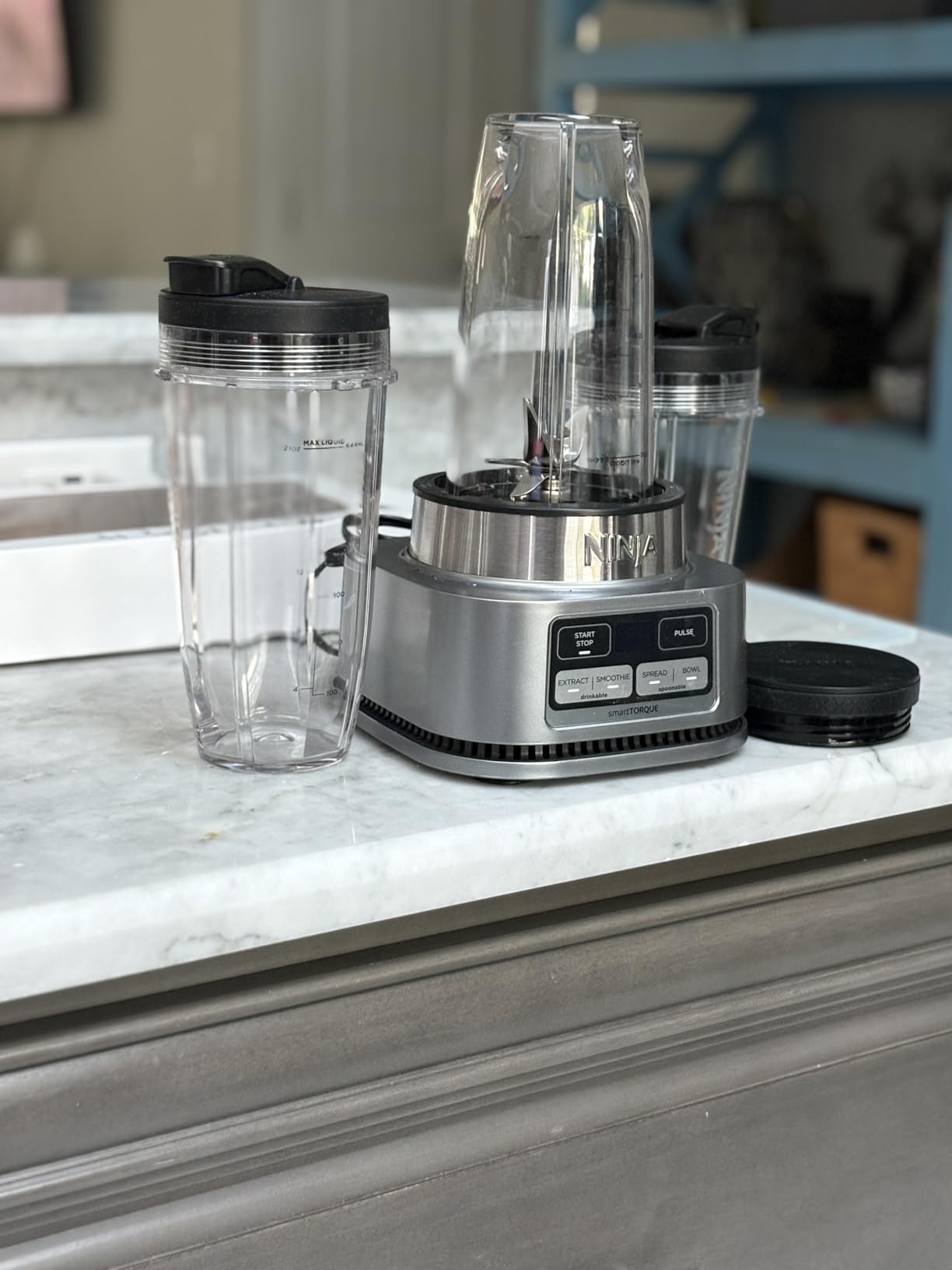 Ninja Foodi SS101 Personal Smoothie Maker, Blenders for Kitchen, Smoothie Blender, Mixer, Grinder - Premium Blending Performance for Sauces, Frozen Drinks, and More, 1200 Peak Watt Motor - Customer Photo 4