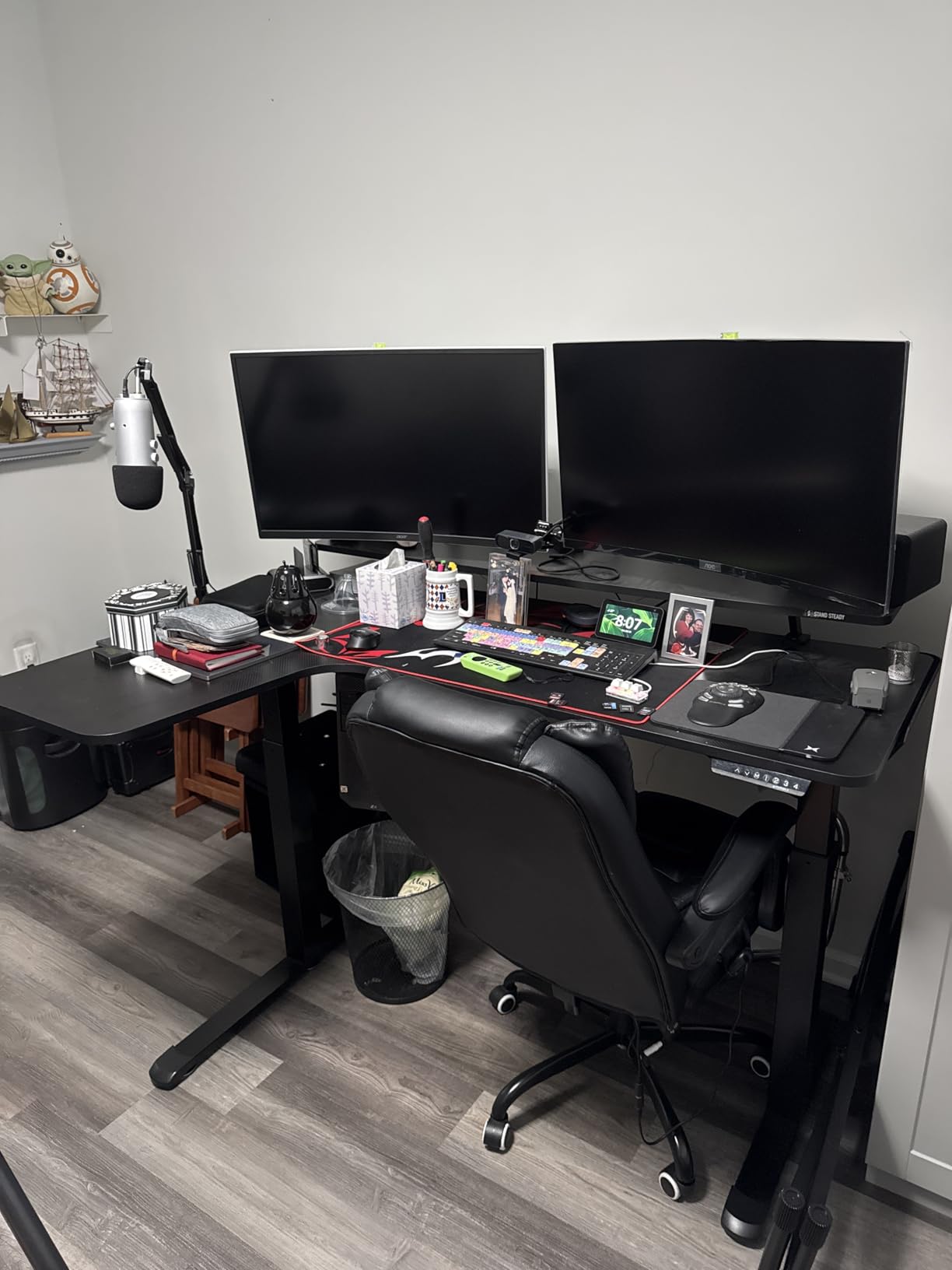 EUREKA ERGONOMIC 60 Inch Black Corner L Shaped Computer Desk, Home Office Gaming Study Work Writing Table Long Large Sturdy Workstation Simple Modern with Metal Legs, Right Side - Customer Photo 1