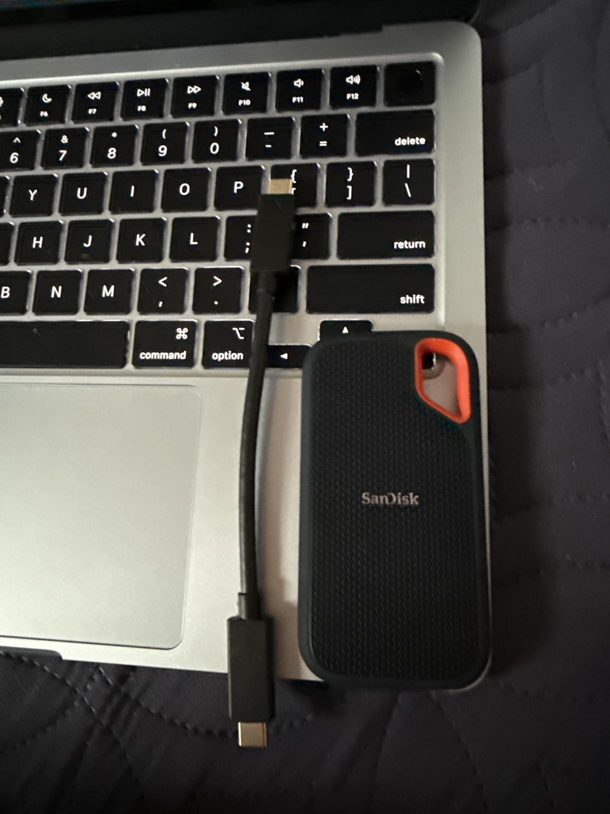 SanDisk 1TB Extreme Portable SSD - Up to 1050MB/s, USB-C, USB 3.2 Gen 2, IP65 Water and Dust Resistance, Updated Firmware - External Solid State Drive - SDSSDE61-1T00-G25 - Customer Photo 4
