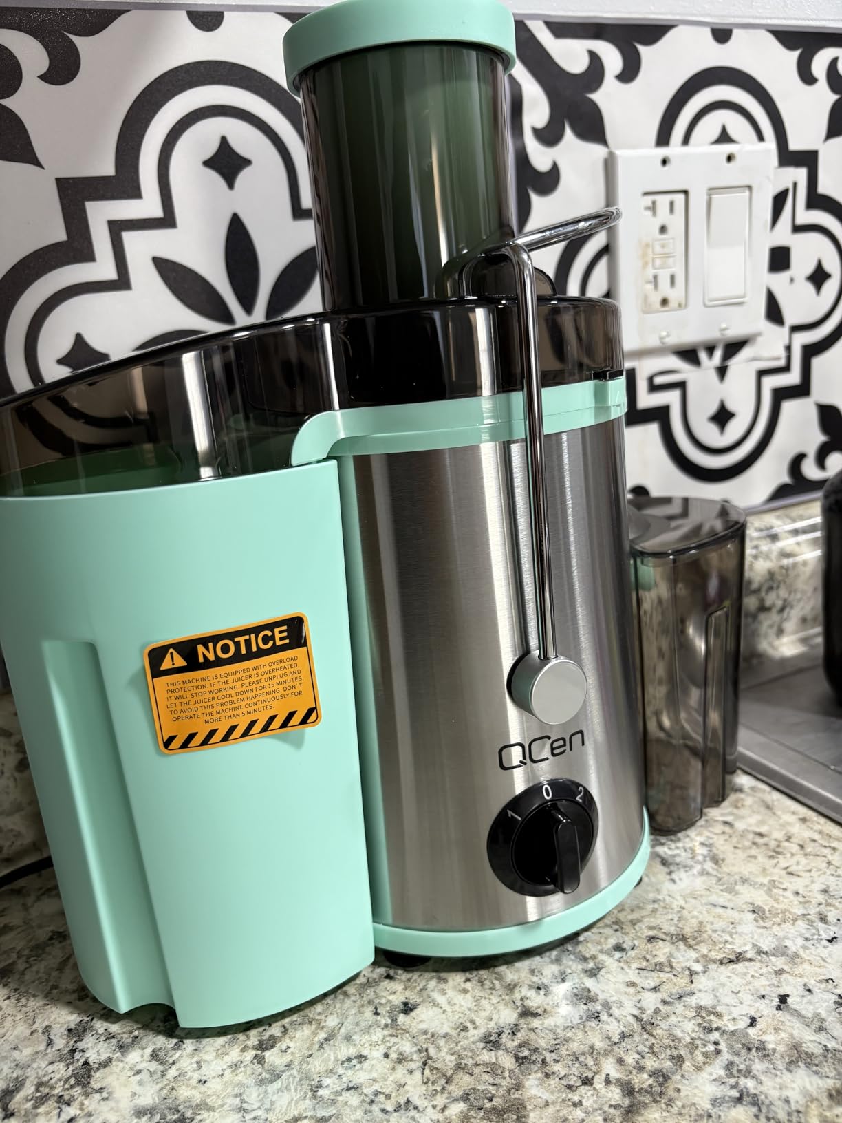 Qcen Juicer Machine, 500W Centrifugal Juicer Extractor with Wide Mouth 3 Qcen Juicer Machine, 500W Centrifugal Juicer Extractor with Wide Mouth 3