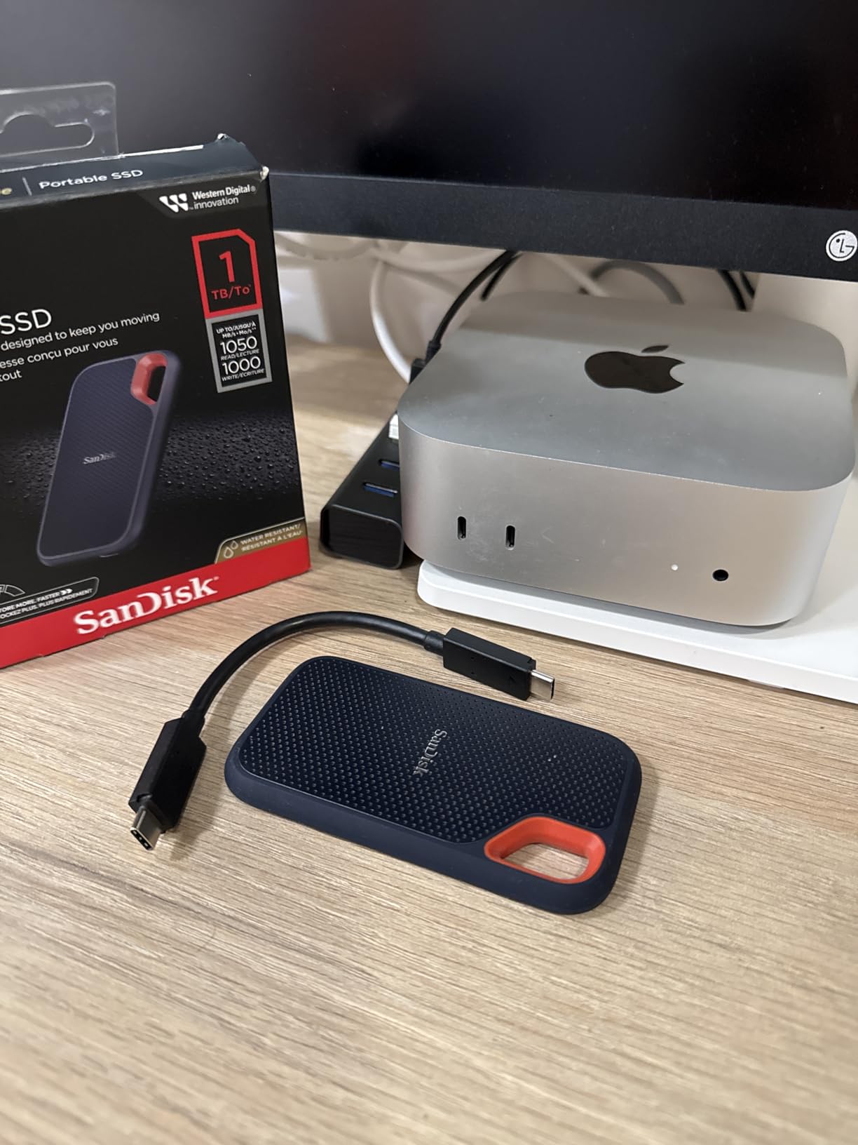 SanDisk 2TB Extreme Portable SSD - Up to 1050MB/s, USB-C, USB 3.2 Gen 2, IP65 Water and Dust Resistance - Customer Photo 2