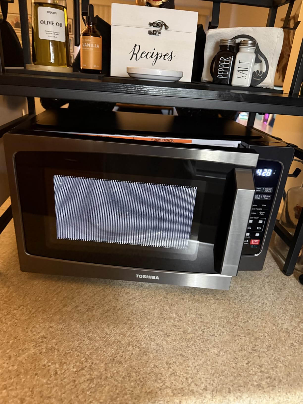 TOSHIBA ML-EM62P(SS) Large Countertop Microwave Oven with Smart Sensor, Auto Defrost, Mute Function, ECO Mode, with 16.5 inch Position Memory Turntable, 1200W, 2.2 Cu. Ft., Stainless Steel customer photo 1