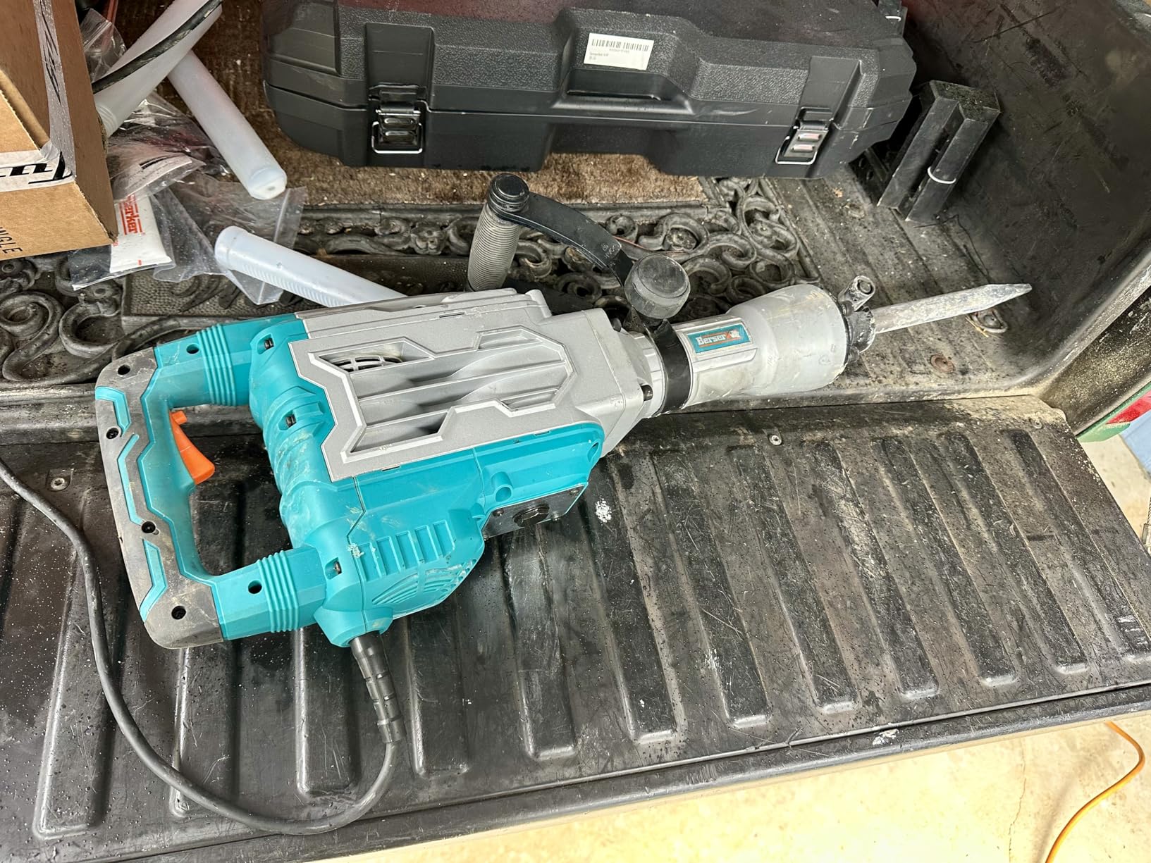 Berserker 1700W 30-Pound Demolition Jack Hammer with 1-3/16