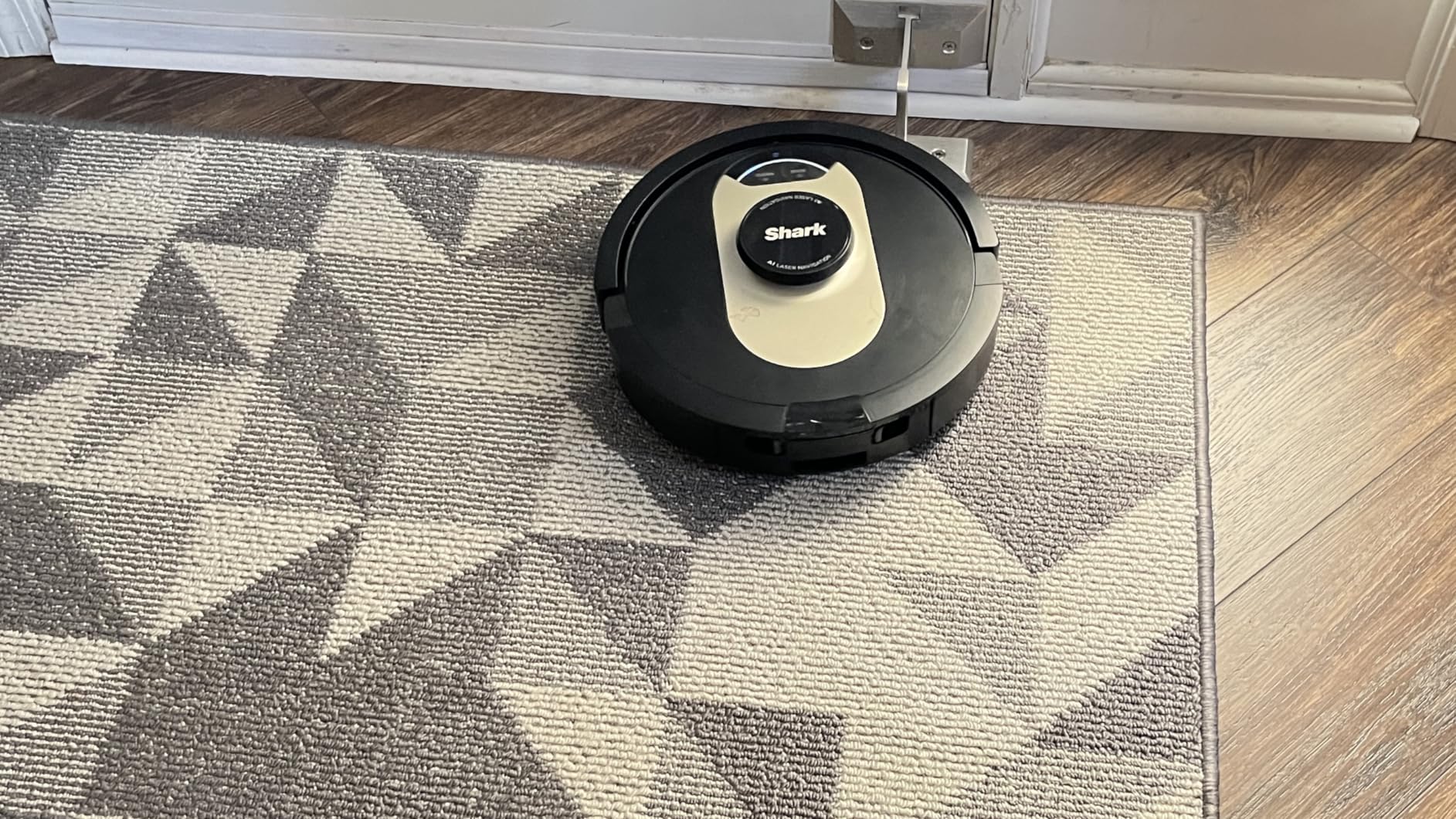 Shark AV2501AE AI Robot Vacuum with XL HEPA Self-Empty Base, Bagless, 60-Day Capacity, LIDAR Navigation, Perfect for Pet Hair, Compatible with Alexa, Wi-Fi Connected, Carpet & Hard Floor, Black Customer Review Shark AV2501AE AI Robot Vacuum with XL HEPA Self-Empty Base, Bagless, 60-Day Capacity, LIDAR Navigation, Perfect for Pet Hair, Compatible with Alexa, Wi-Fi Connected, Carpet & Hard Floor, Black - Customer Photo 2