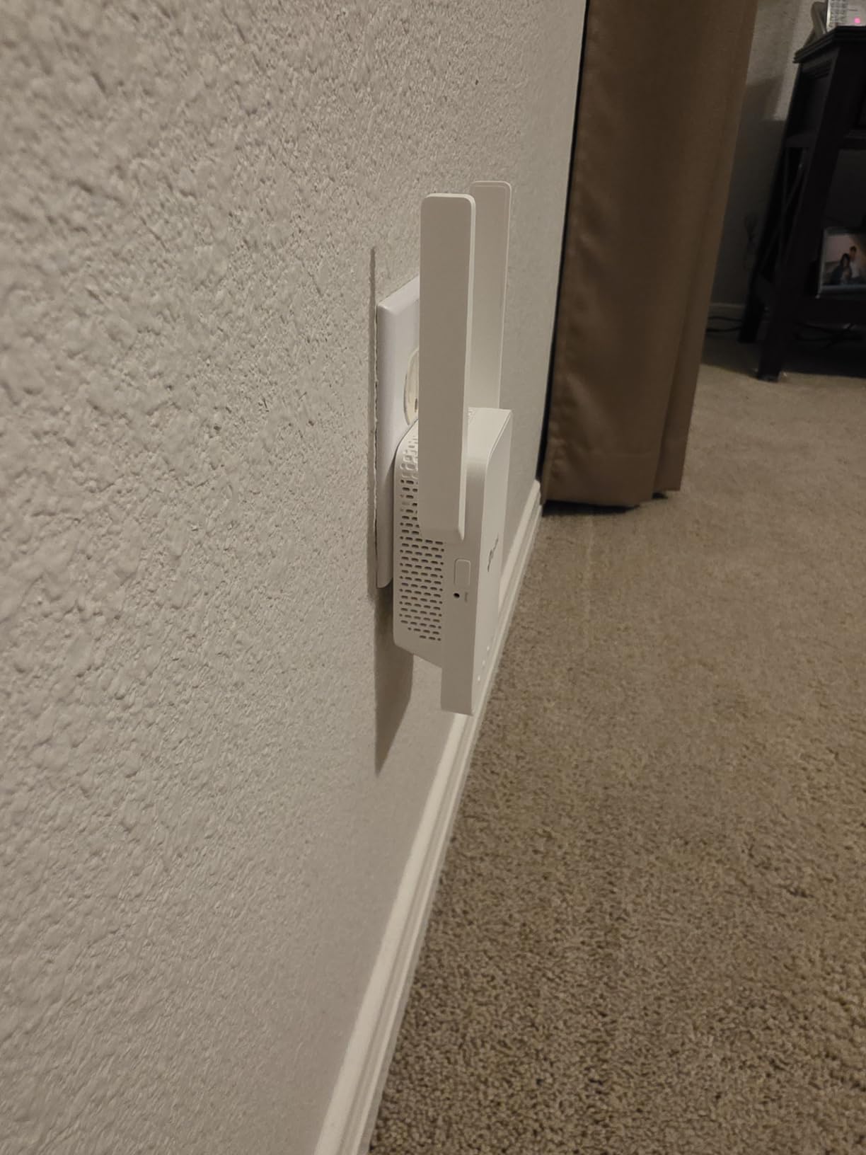 TP-Link AC1200 WiFi Extender, 2023 Engadget Best Budget Pick, 1.2Gbps Signal Booster for Home, Dual Band 5GHz/2.4GHz, Covers Up to 1500 Sq.ft and 30 Devices,Support Onemesh, One Ethernet Port (RE315) Customer Review TP-Link AC1200 WiFi Extender, 2023 Engadget Best Budget Pick, 1.2Gbps Signal Booster for Home, Dual Band 5GHz/2.4GHz, Covers Up to 1500 Sq.ft and 30 Devices,Support Onemesh, One Ethernet Port (RE315) - Customer Photo 2