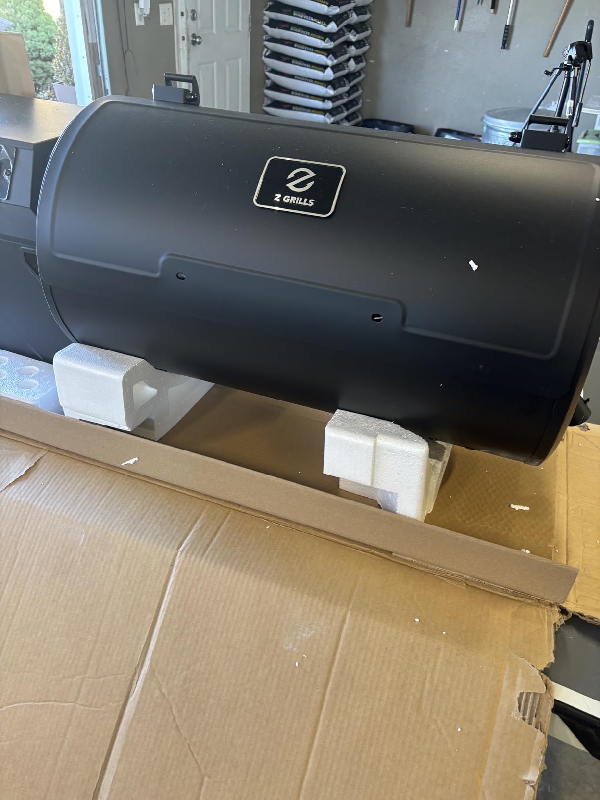 Z GRILLS ZPG-550B2 Wood Pellet Grill & Smoker with PID 3.0 Controller, 553 sq in Cooking Area, Meat Probe, Hopper Cleanout, 8 in 1 BBQ Grill Outdoor Auto Temperature Control customer photo 2