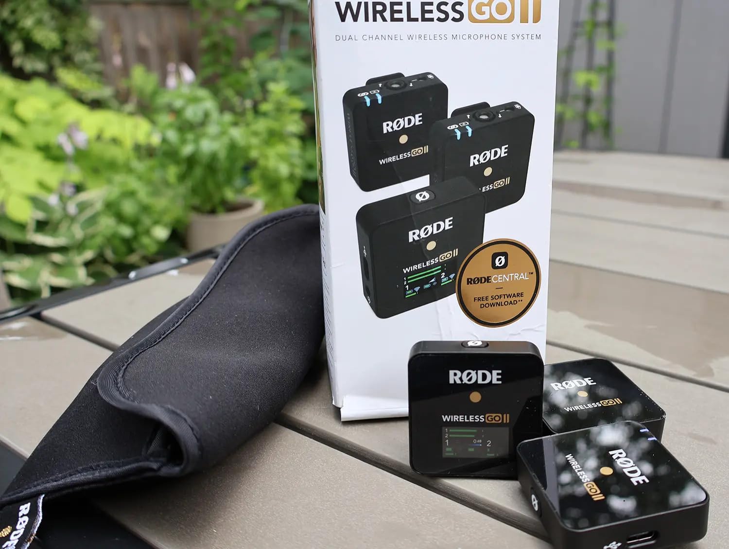 Rode Wireless GO II Ultra-compact Dual-channel Wireless Microphone System with Built-in Microphones, On-board Recording and 200m Range for Filmmaking, Interviews and Content Creation - Customer Photo 2