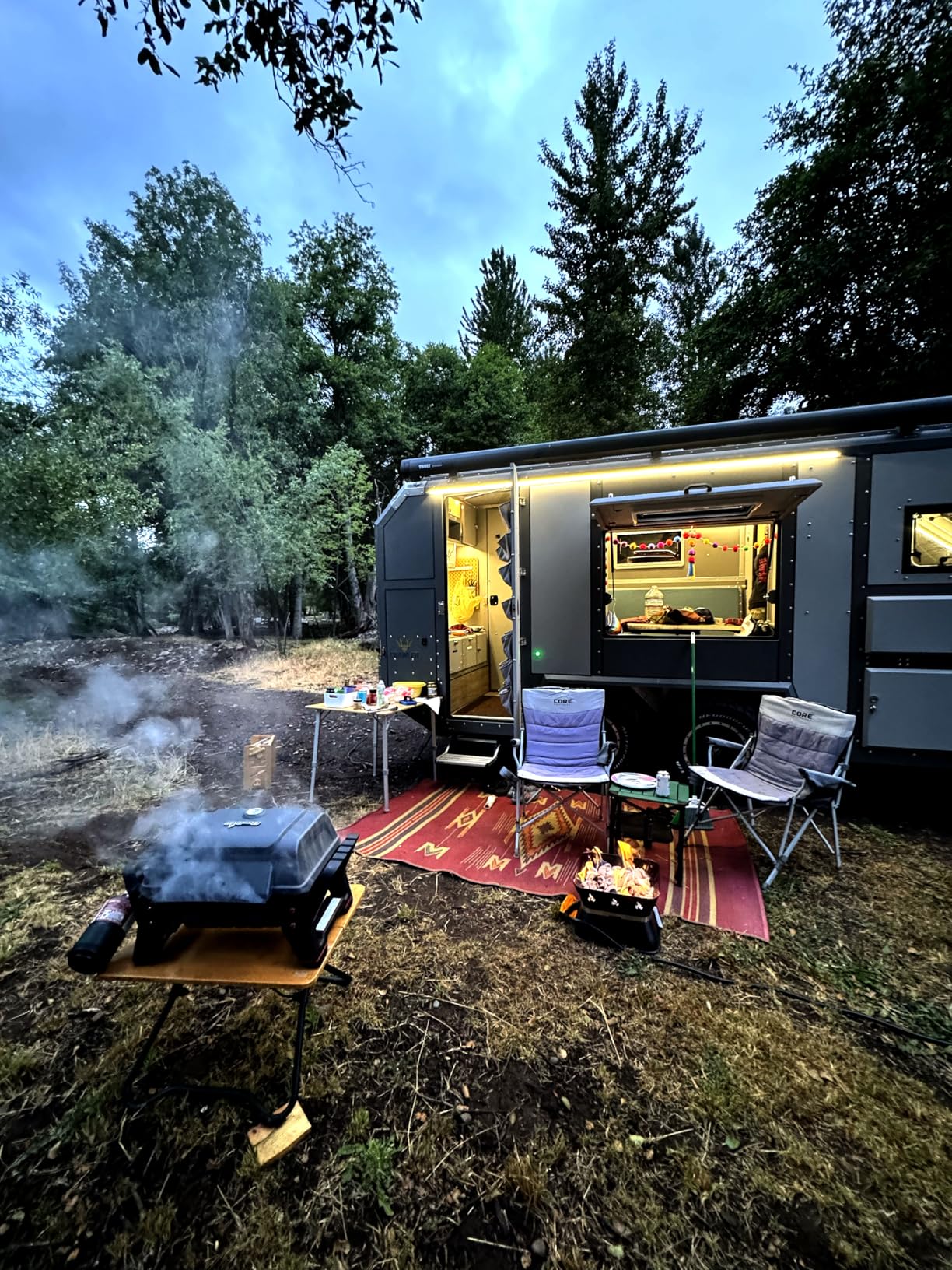 Outland Living Firebowl 805 Firecube 14” Portable Square Smokeless Propane Fire Pit – Outdoor Gas Fire Pit with Cover & Carry Kit, Lava Rocks, 58,000 BTU, Black customer photo 1