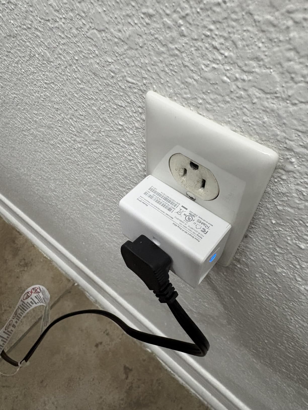 Kasa Smart Plug Ultra Mini 15A, Smart Home Wi-Fi Outlet Works with Alexa, Google Home & IFTTT, No Hub Required, UL Certified, 2.4G WiFi Only, 1-Pack(EP10), White - Customer Photo 2