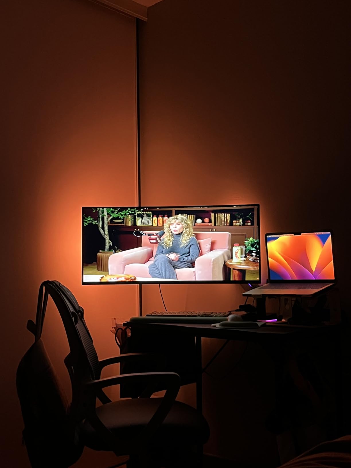 Govee Smart LED Light Bars, Work with Alexa and Google Assistant, RGBICWW WiFi TV Backlights with Scene and Music Modes for Gaming, Pictures, PC, Room Decoration Customer Review Govee Smart LED Light Bars, Work with Alexa and Google Assistant, RGBICWW WiFi TV Backlights with Scene and Music Modes for Gaming, Pictures, PC, Room Decoration - Customer Photo 1