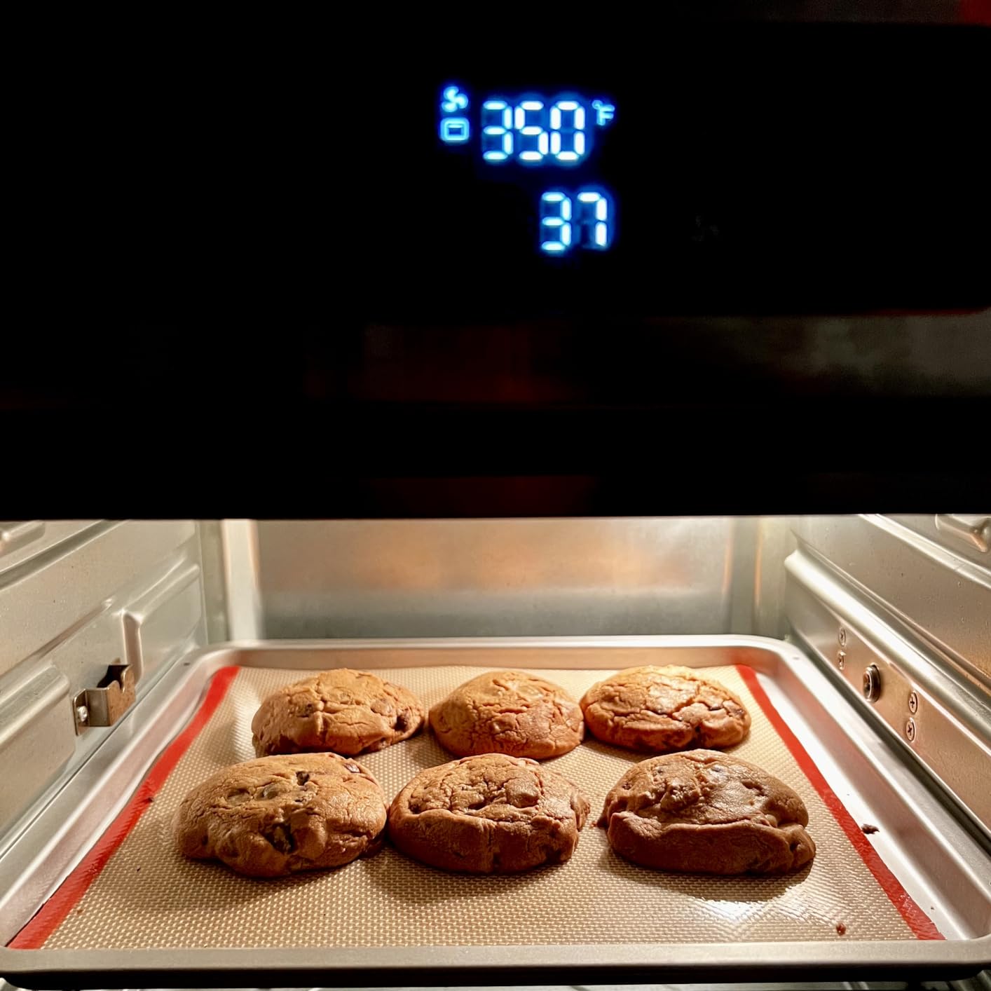 Emeril Lagasse Extra Large French Door Air Fryer Toaster Oven Combo, 24 Cooking Functions and Digital Controls, 7 Accessories Included, Stainless Steel Finish, 26QT Capacity - Customer Photo 2