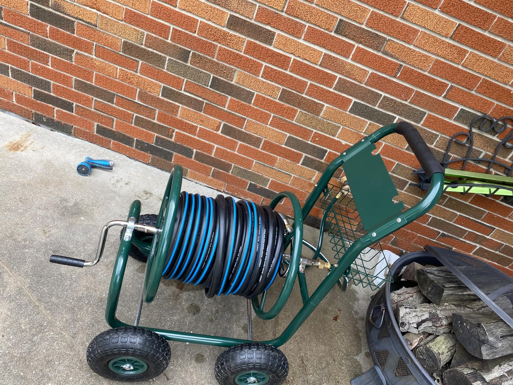 VINGLI 4-Wheel Garden Hose Reel Cart with Storage Basket, Portable Residential Hose Reel Cart, Lawn Watering, for Garden Backyard and Farm (Green) Customer Review VINGLI 4-Wheel Garden Hose Reel Cart with Storage Basket, Portable Residential Hose Reel Cart, Lawn Watering, for Garden Backyard and Farm (Green) - Customer Photo 1