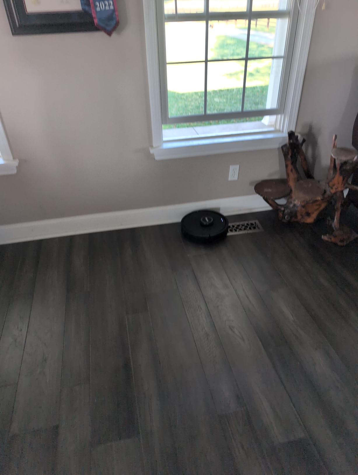 Shark AV2501S AI Ultra Robot Vacuum, with Matrix Clean, Home Mapping, 30-Day Capacity HEPA Bagless Self Empty Base, Perfect for Pet Hair, Wifi, Dark Grey customer photo 2