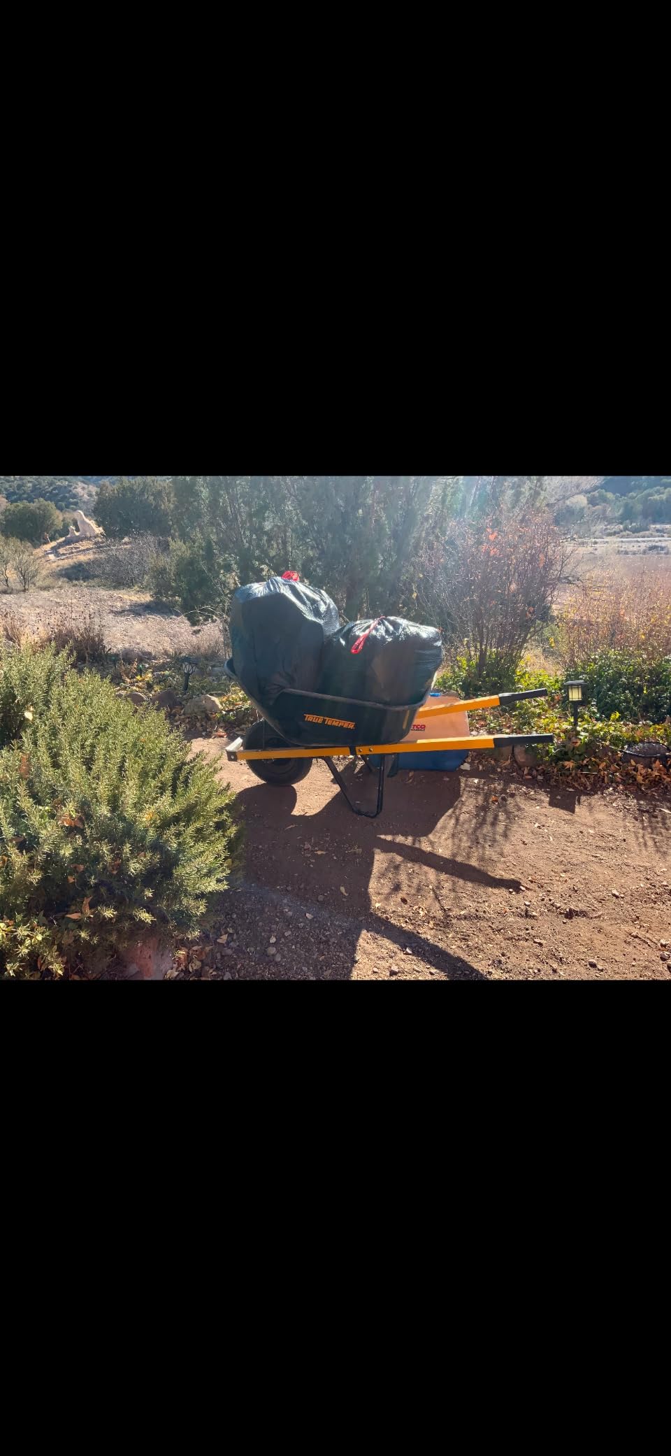 True Temper R6STFFEC 6 Cu. Ft Steel Tray Wheelbarrow with Never Flat Tire & Steel Handles, Black - Customer Photo 1