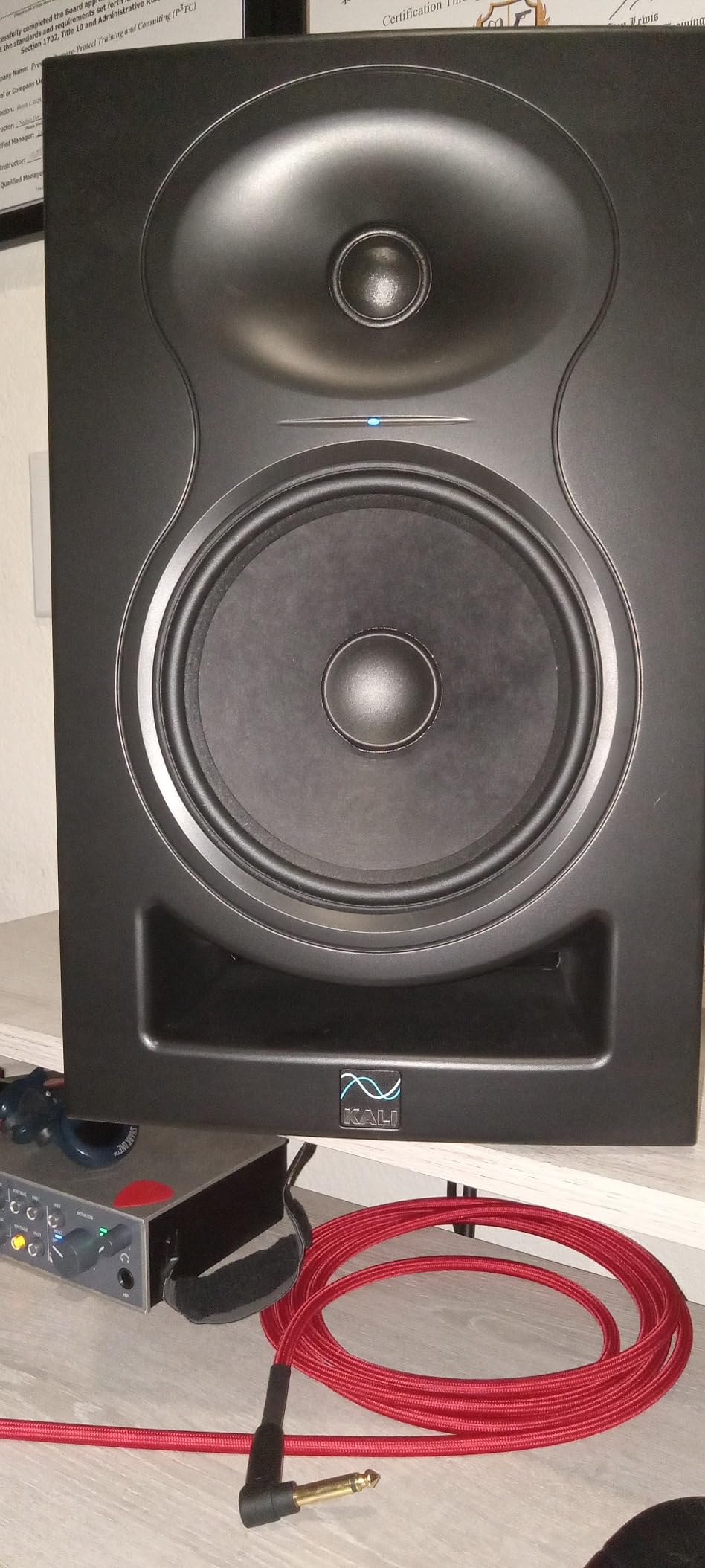 KALI AUDIO LP-6 V2 6.5 KALI AUDIO LP-6 V2 6.5