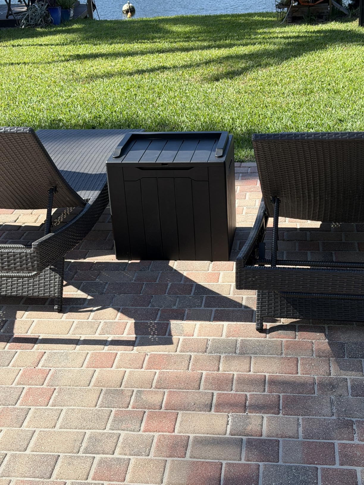 Devoko 100 Gallon Waterproof Large Resin Deck Box Indoor Outdoor Lockable Storage Container for Patio Furniture Cushions Garden Tools (100 Gallon, Black) Customer Review Devoko 100 Gallon Waterproof Large Resin Deck Box Indoor Outdoor Lockable Storage Container for Patio Furniture Cushions Garden Tools (100 Gallon, Black) - Customer Photo 3