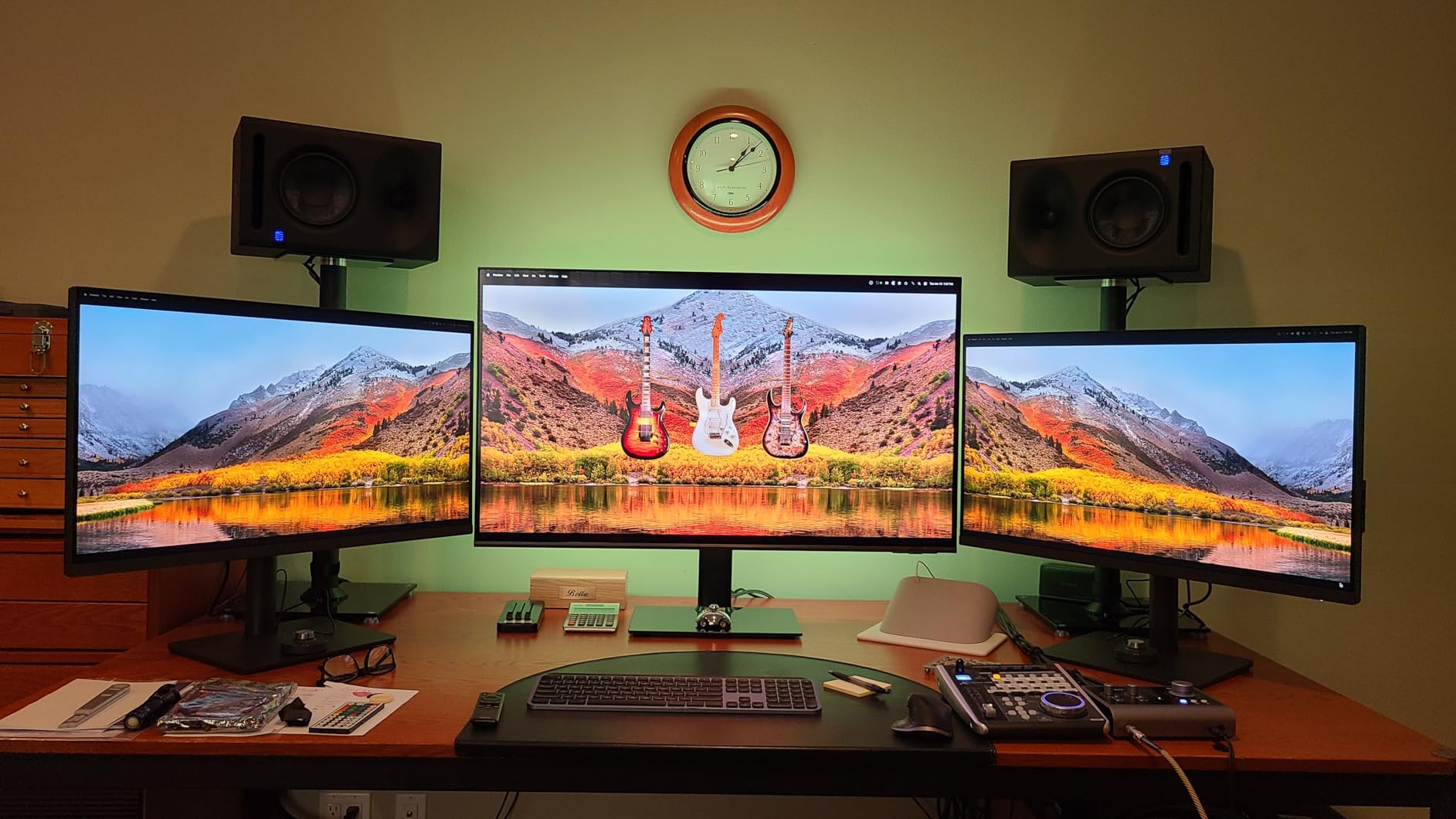 BenQ PD2705U Mac-Ready AQCOLOR Monitor 27 BenQ PD2705U Mac-Ready AQCOLOR Monitor 27