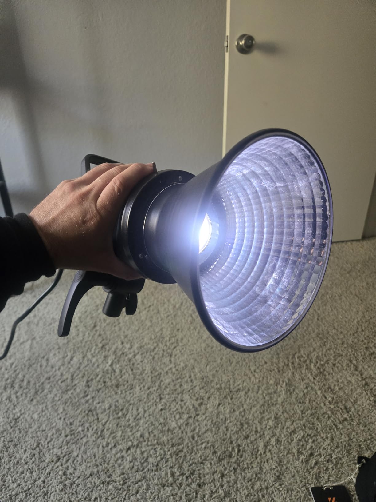 Godox SL100D Daylight LED Video Light, 100W 5600K 32100Lux @1M CRI 96+TLCI 97+ Bowens Mount COB LED Continuous Light, 8 FX Effects 0-100% Brightness Studio Light with APP Control - Customer Photo 1
