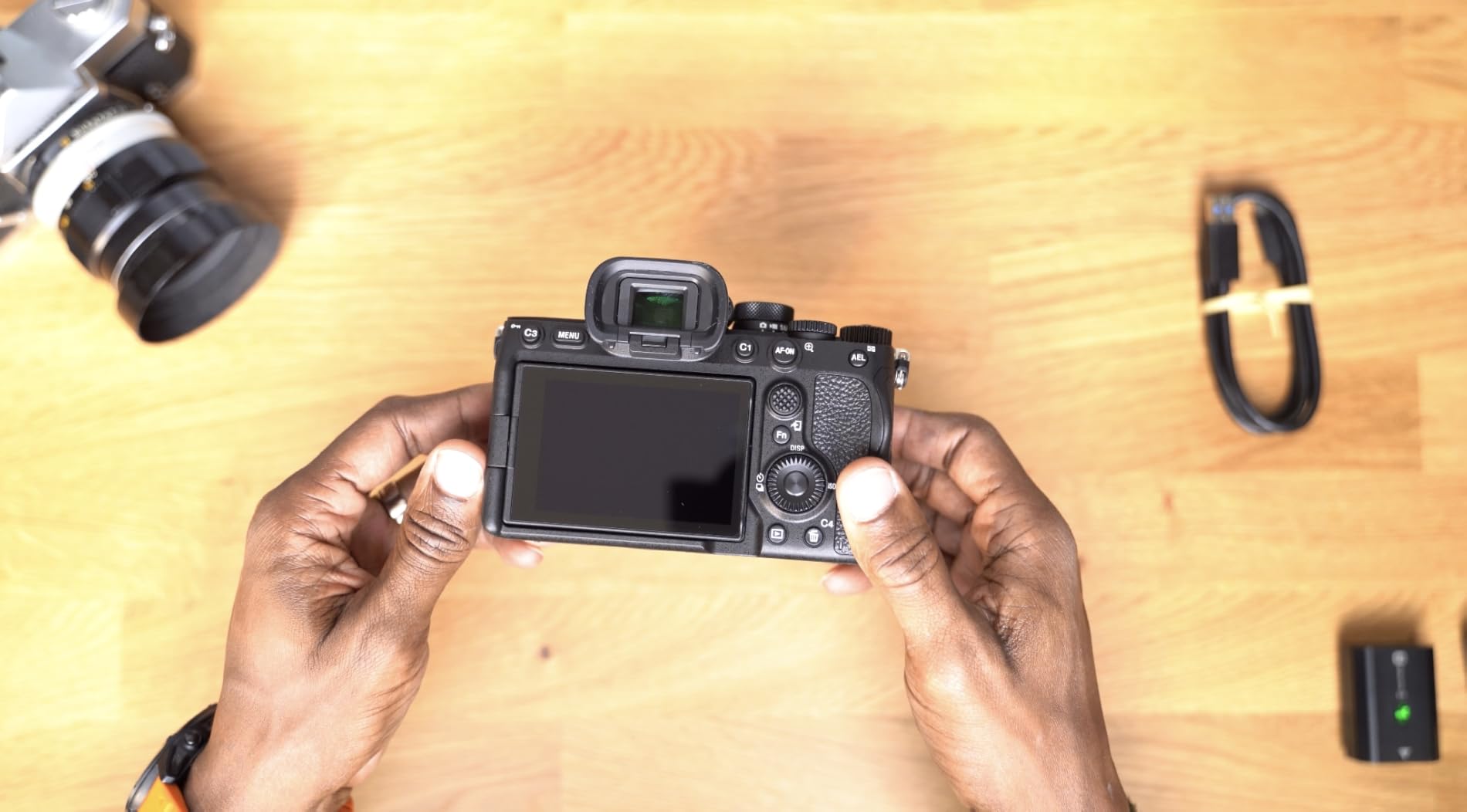 Sony Alpha 7 IV Full-frame Mirrorless Interchangeable Lens Camera (Renewed) - Customer Photo 2