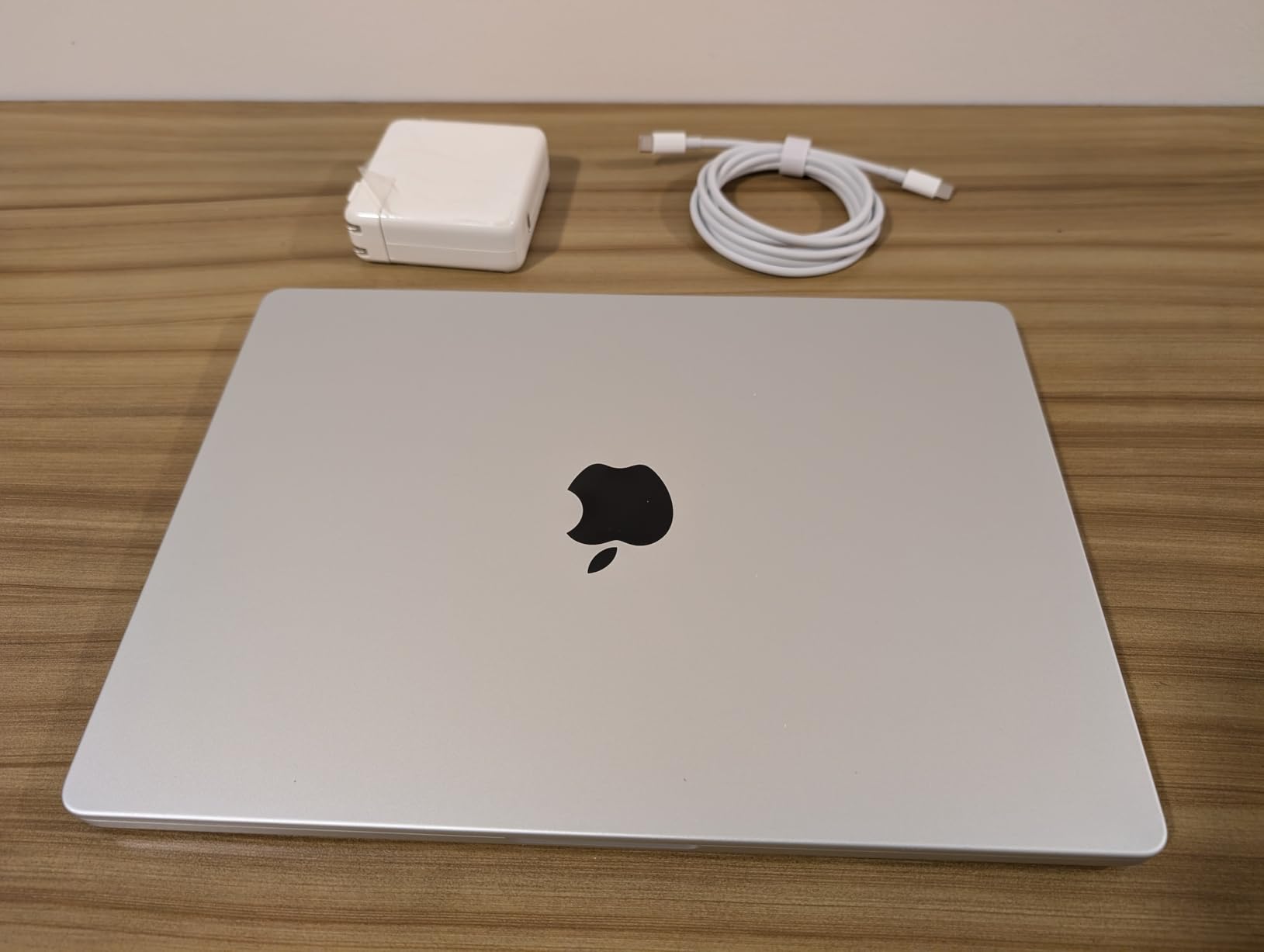 Apple MacBook Pro 2021 with Apple M1 Pro chip (14-inch, 16GB RAM, 512GB SSD) - Space Gray (Renewed) Customer Review Apple MacBook Pro 2021 with Apple M1 Pro chip (14-inch, 16GB RAM, 512GB SSD) - Space Gray (Renewed) - Customer Photo 2