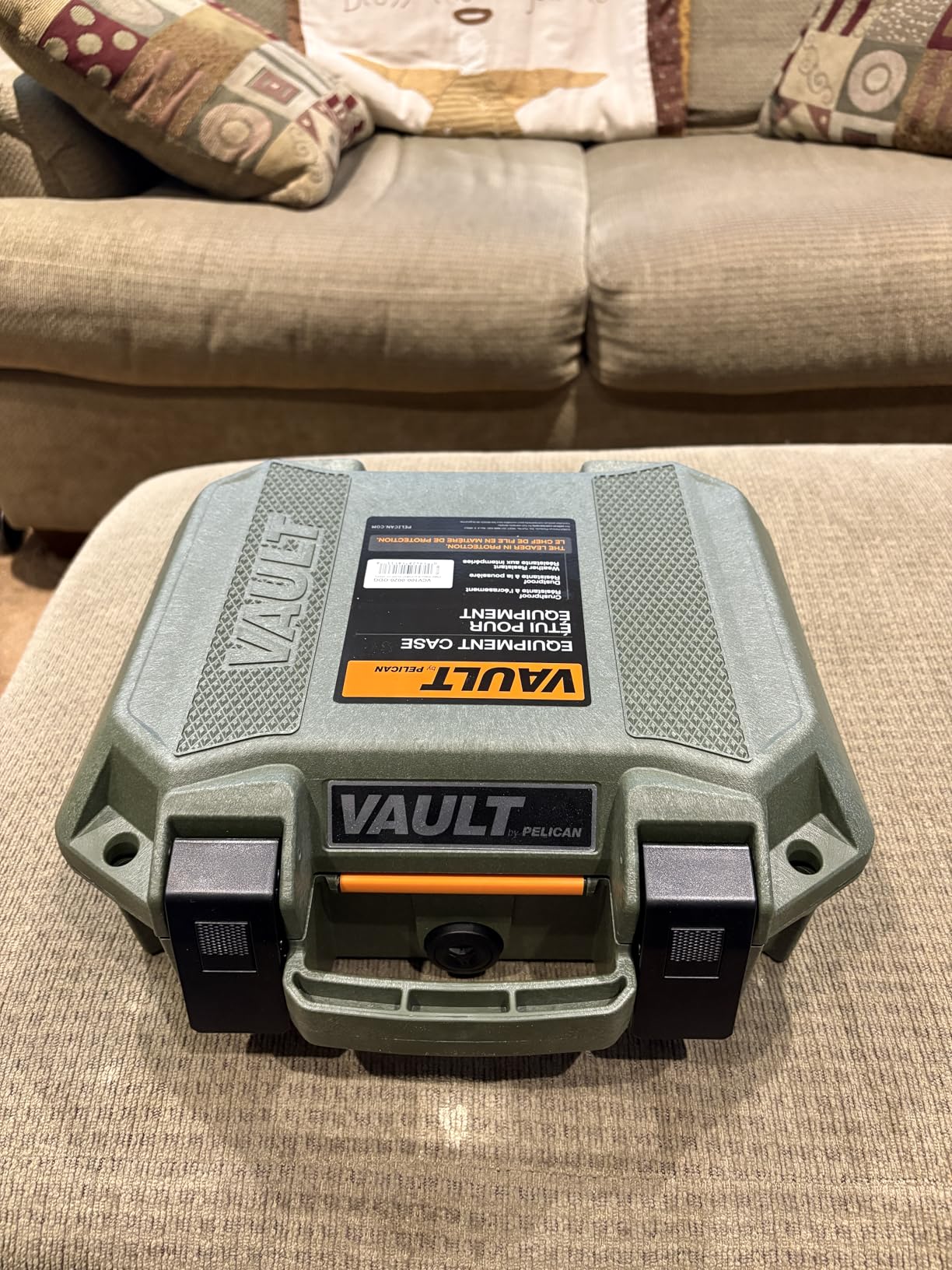 Pelican Vault V100 Hard Case (Camera, Pistol, Gear, Equipment) Customer Review Pelican Vault V100 Hard Case (Camera, Pistol, Gear, Equipment) - Customer Photo 1