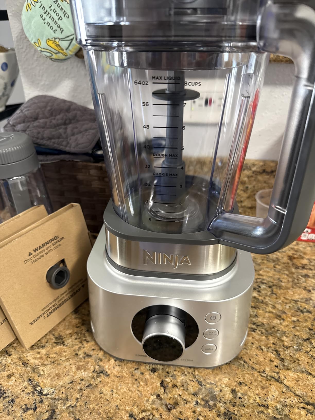 Ninja SS151 TWISTi Blender DUO, High-Speed 1600 WP Smoothie Maker & Nutrient Extractor, 5 Functions Smoothie, Spreads & More, smartTORQUE, 34-oz. Pitcher & 2 To-Go Cups, Gray - Customer Photo 3