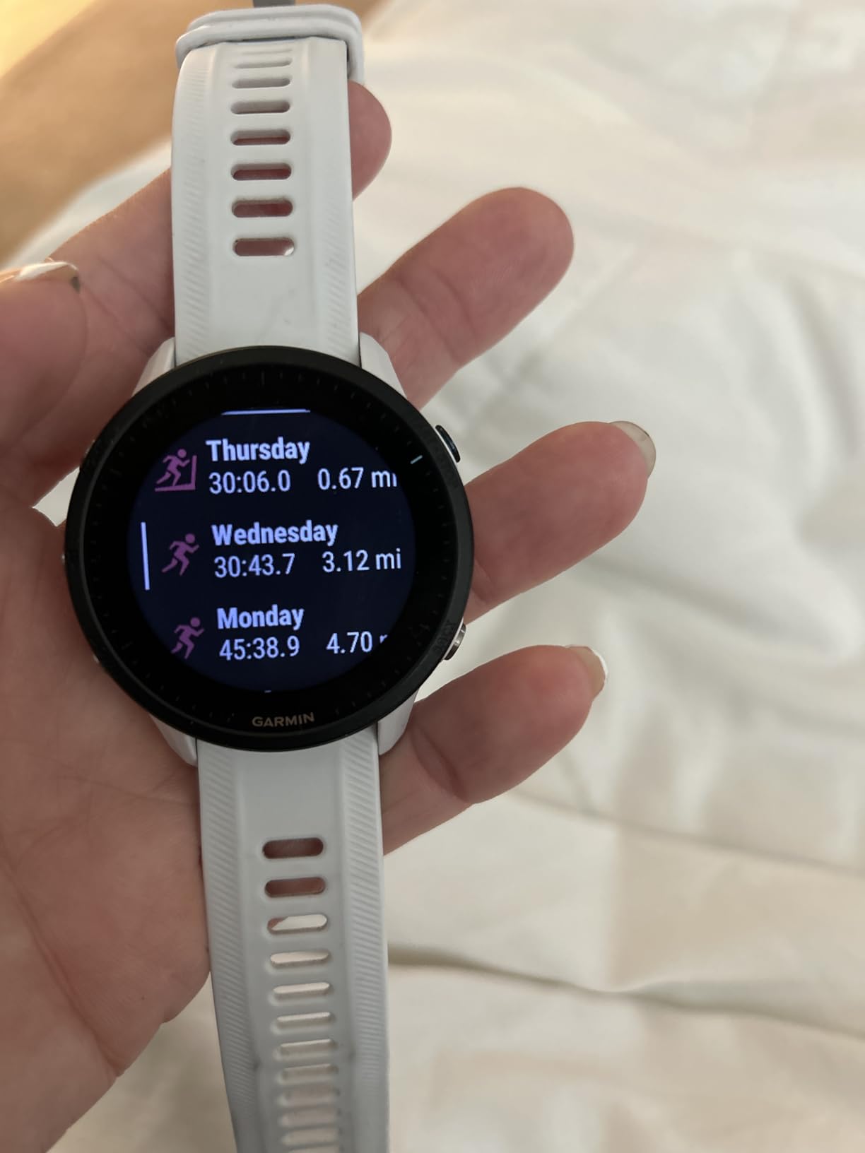 Garmin Forerunner® 955, GPS Running Smartwatch, Tailored to Triathletes, Long-Lasting Battery, Whitestone - Customer Photo 1
