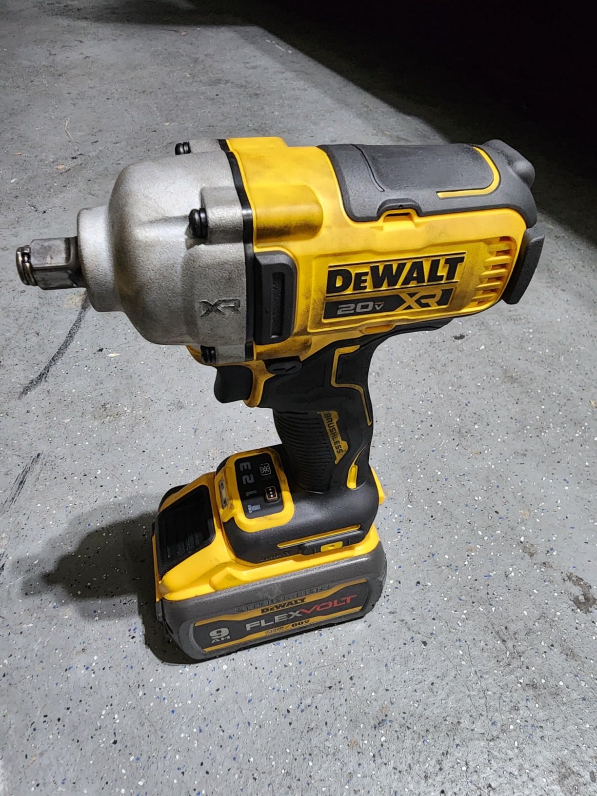 DEWALT 20V MAX Cordless Impact Wrench, 1/2' Hog Ring, Includes LED Work Light and Belt Clip, Bare Tool Only (DCF891B) customer photo 2