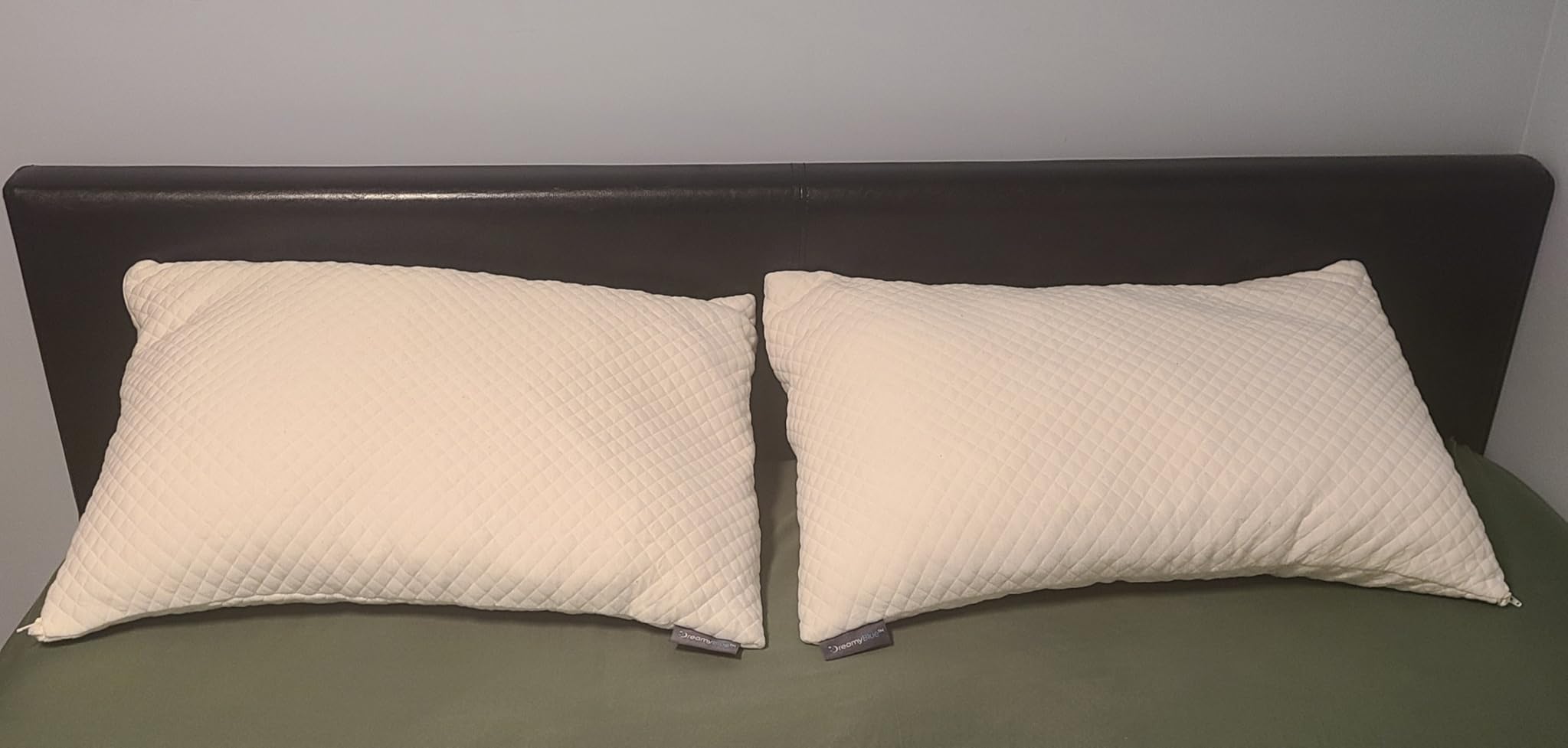 DreamyBlue Signature Pillow w/Adjustable Loft - Shredded Memory Foam Fill - Neutral Alignment for Side, Back, and Stomach Sleepers - Washable Bamboo Rayon Cover - CertiPUR-US Certified Foam (Queen) Customer Review DreamyBlue Signature Pillow w/Adjustable Loft - Shredded Memory Foam Fill - Neutral Alignment for Side, Back, and Stomach Sleepers - Washable Bamboo Rayon Cover - CertiPUR-US Certified Foam (Queen) - Customer Photo 5