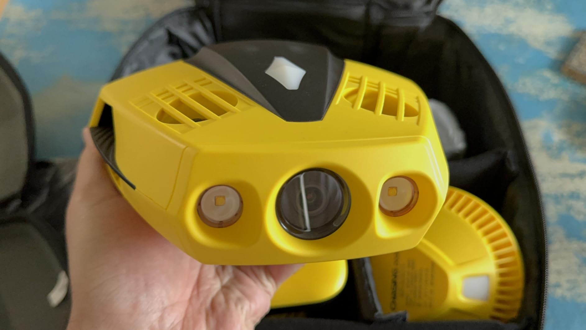 Chasing Dory Underwater Drone Camera, 1080p Full Hd Underwater Photography Rov, Real-time Observation, App and Bluetooth Remote Control, One Click Sharing with Portable Backpack for Diving Customer Review Chasing Dory Underwater Drone Camera, 1080p Full Hd Underwater Photography Rov, Real-time Observation, App and Bluetooth Remote Control, One Click Sharing with Portable Backpack for Diving - Customer Photo 1